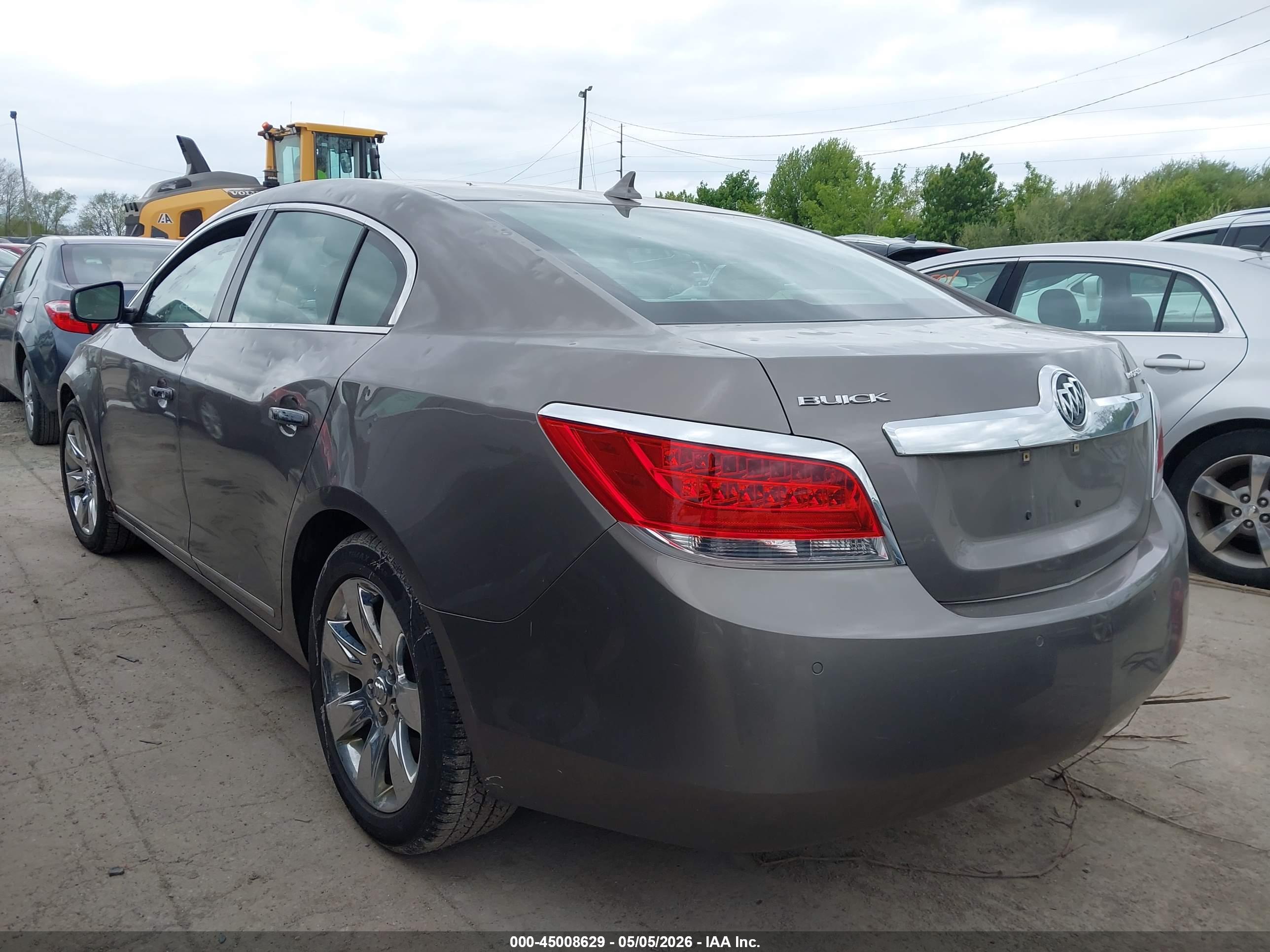BUICK LACROSSE image 3