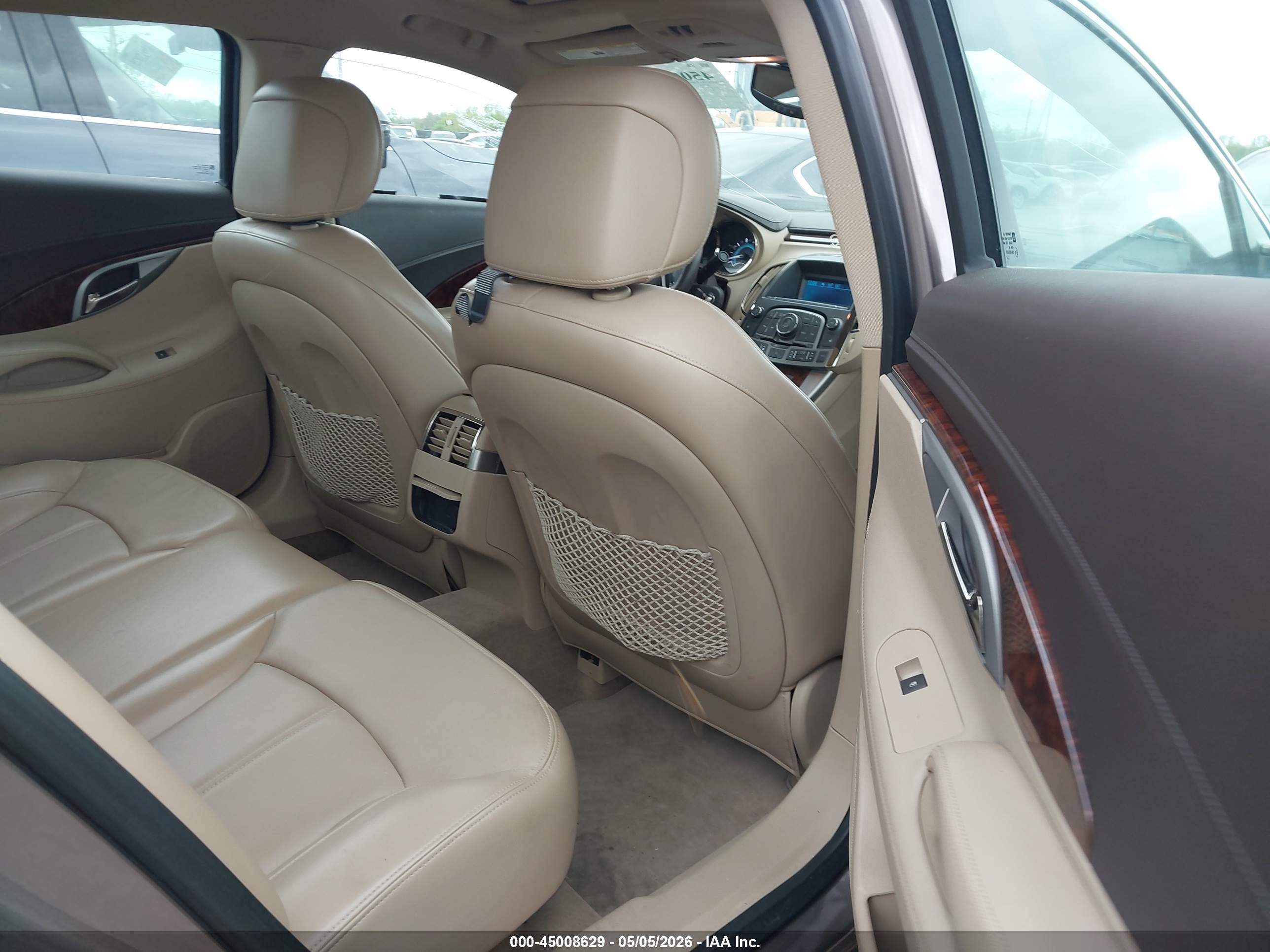 BUICK LACROSSE image 8