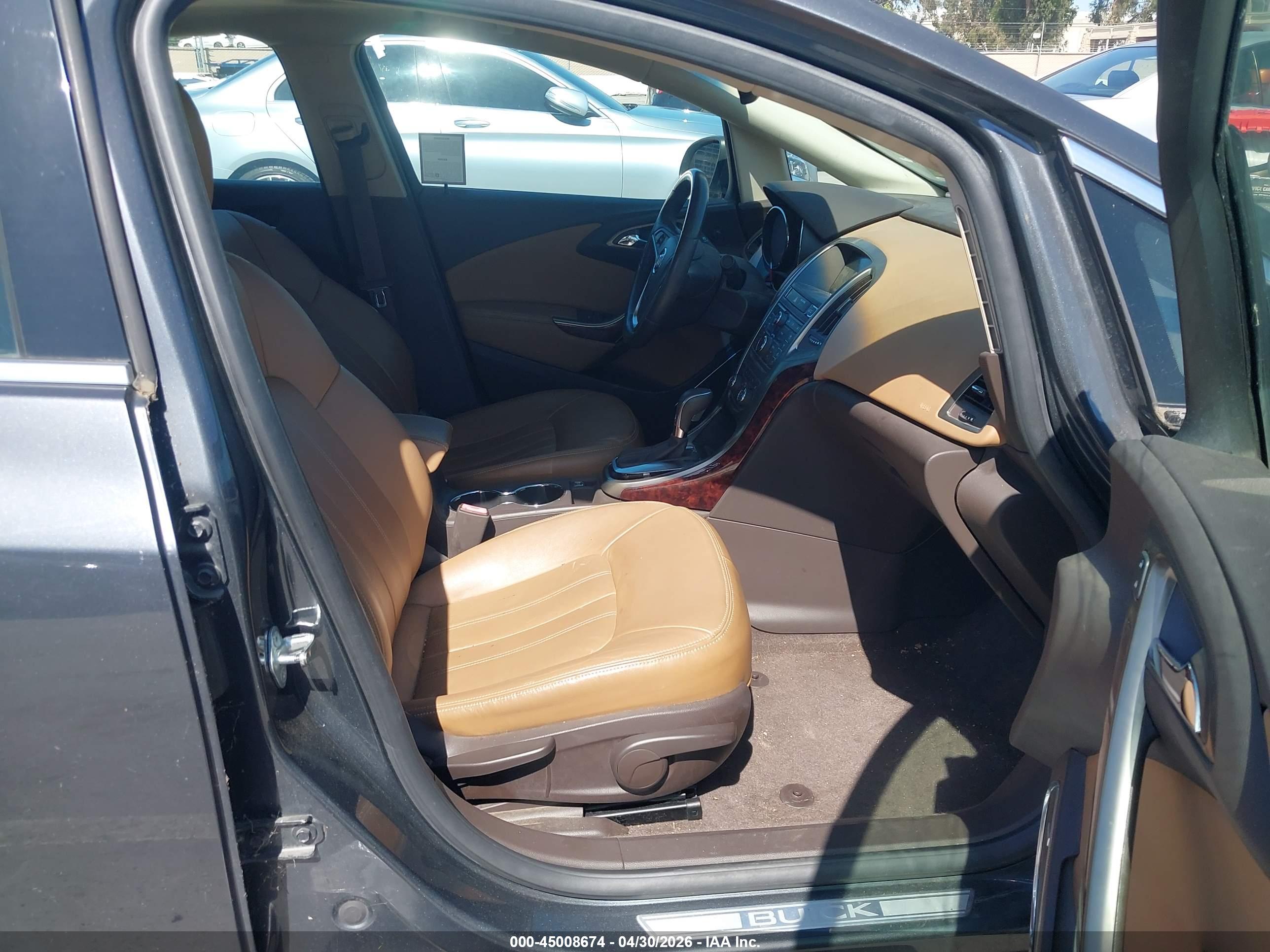 BUICK VERANO image 5