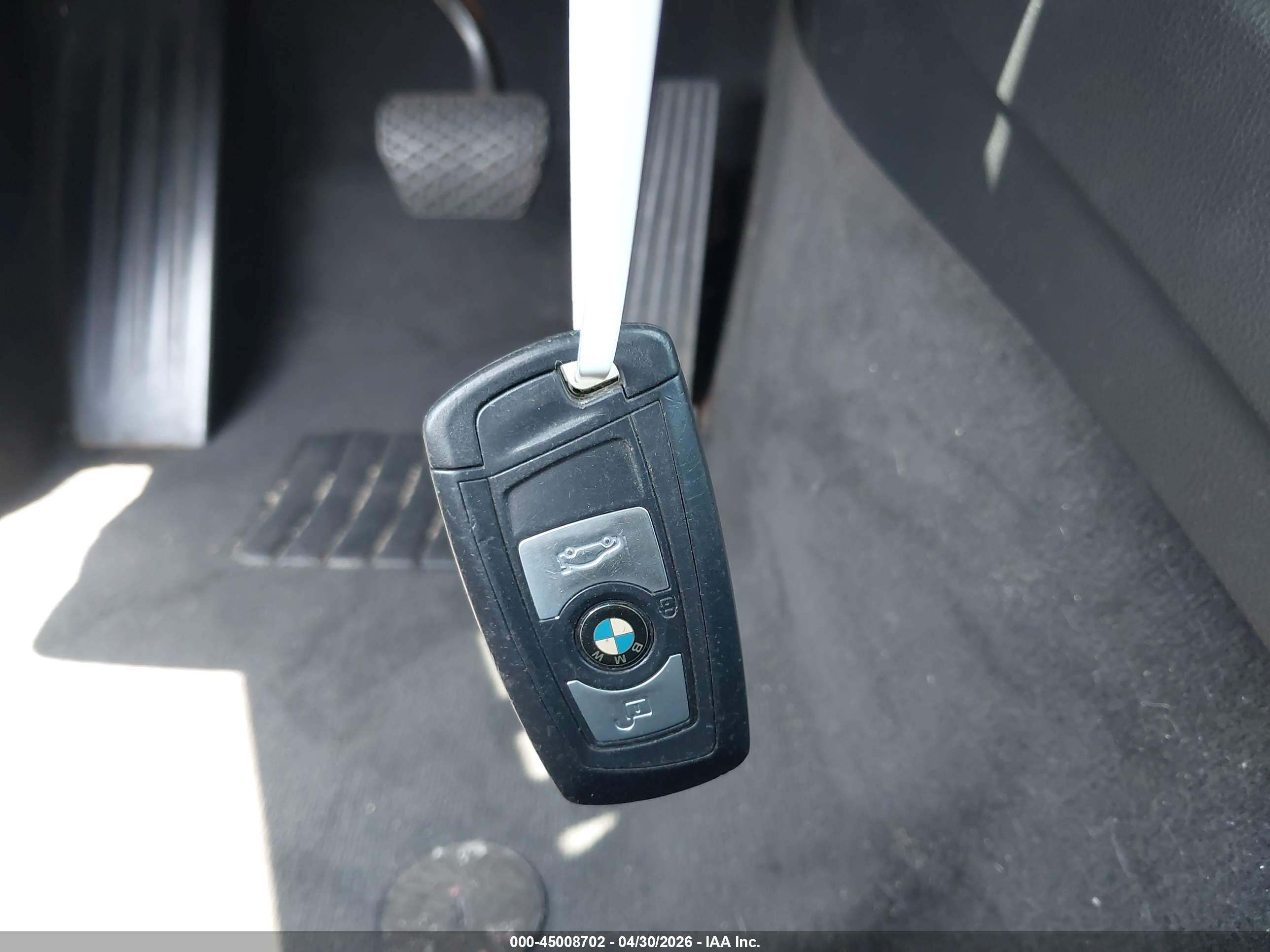 BMW 328I image 11