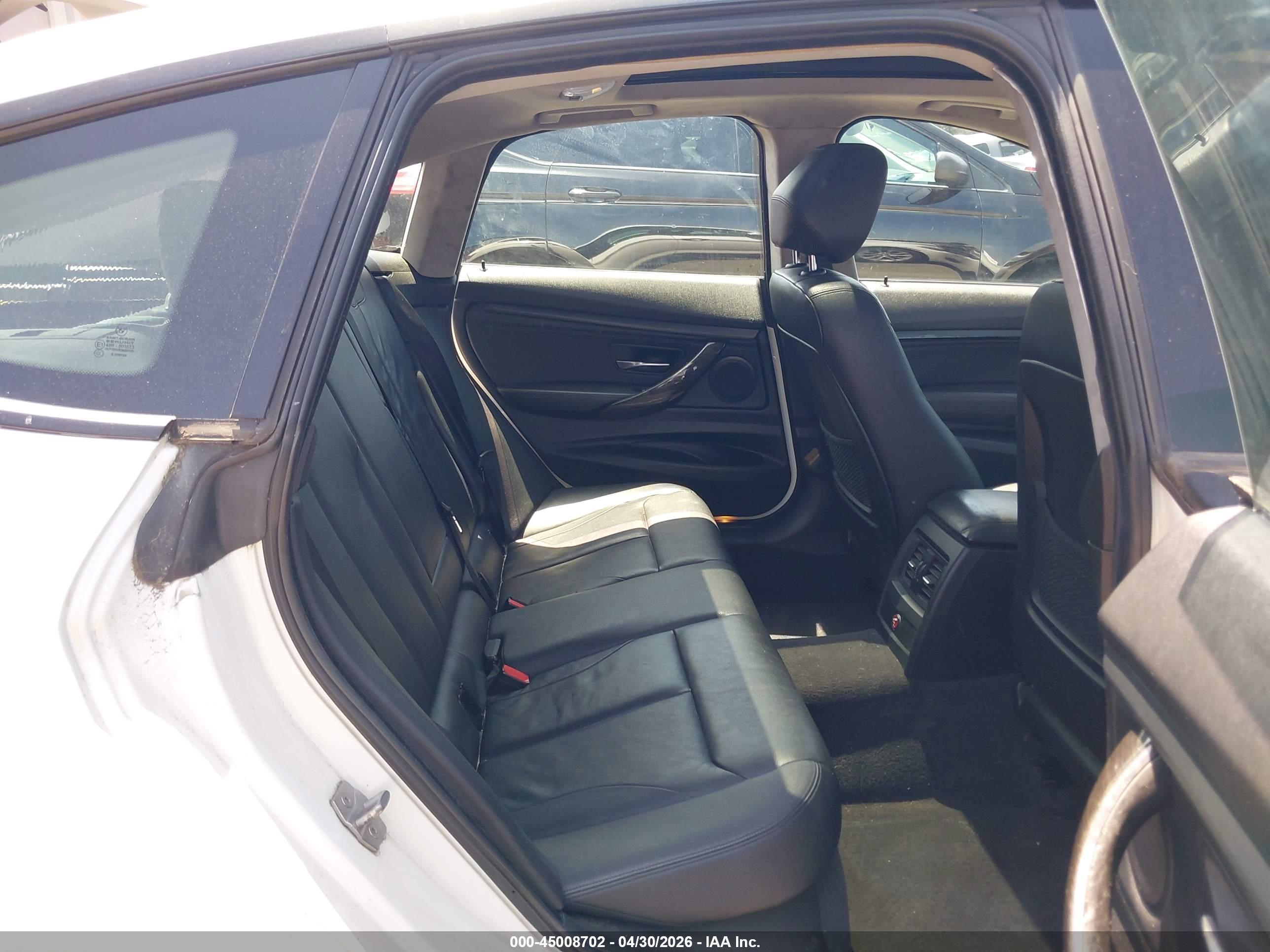 BMW 328I image 8