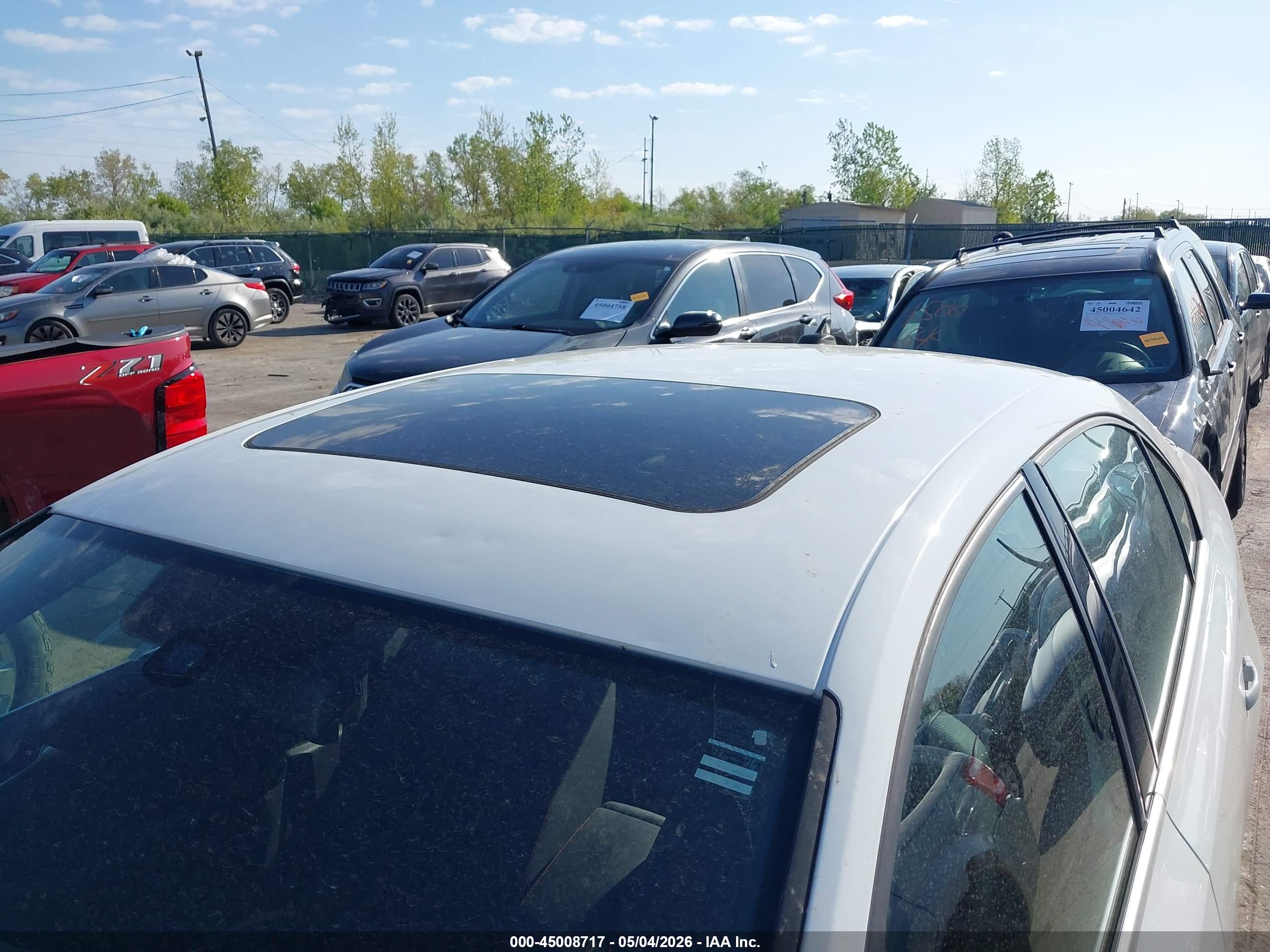VOLKSWAGEN JETTA image 6