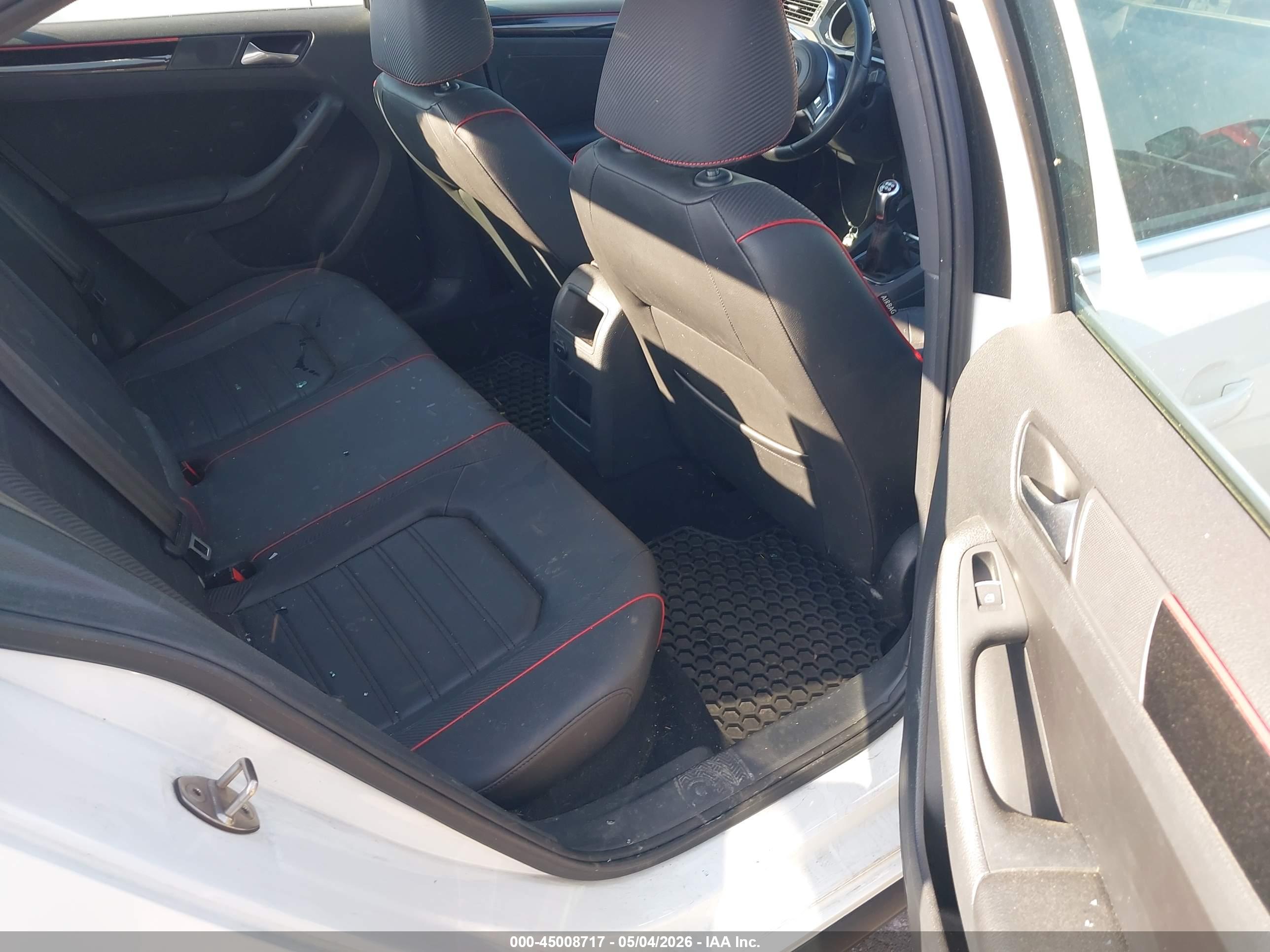 VOLKSWAGEN JETTA image 8