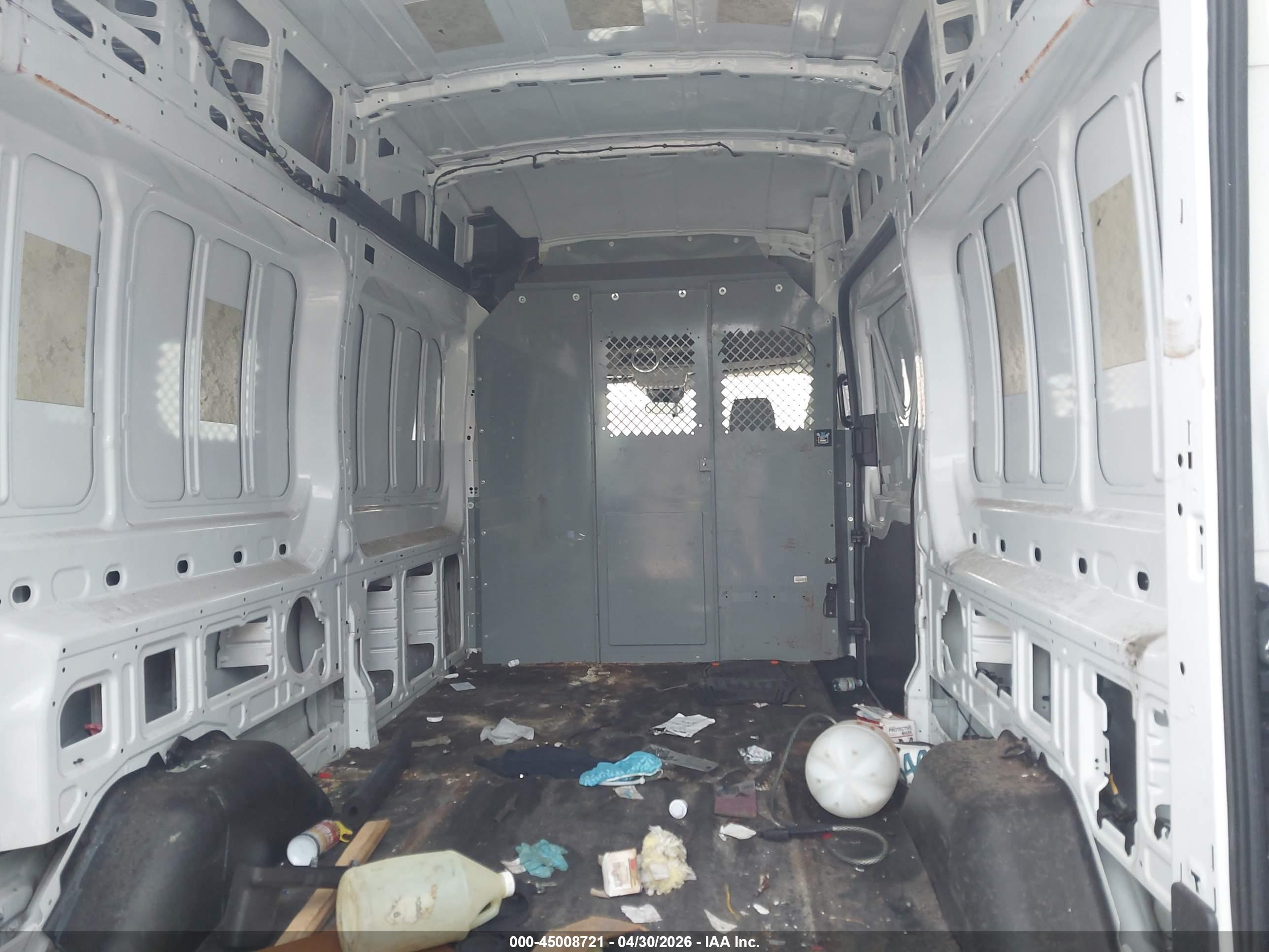 FORD TRANSIT-250 image 8