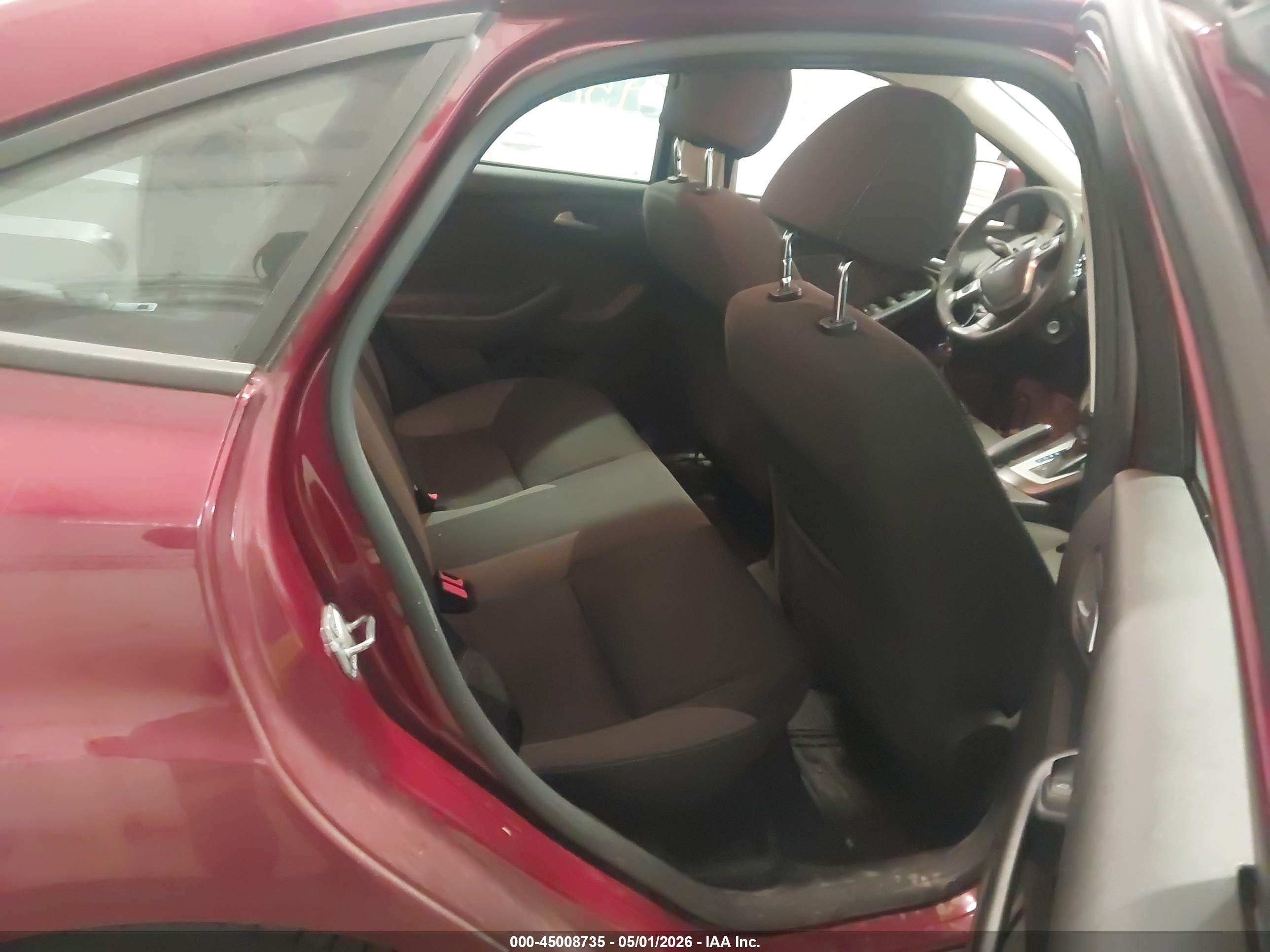 FORD FOCUS image 8