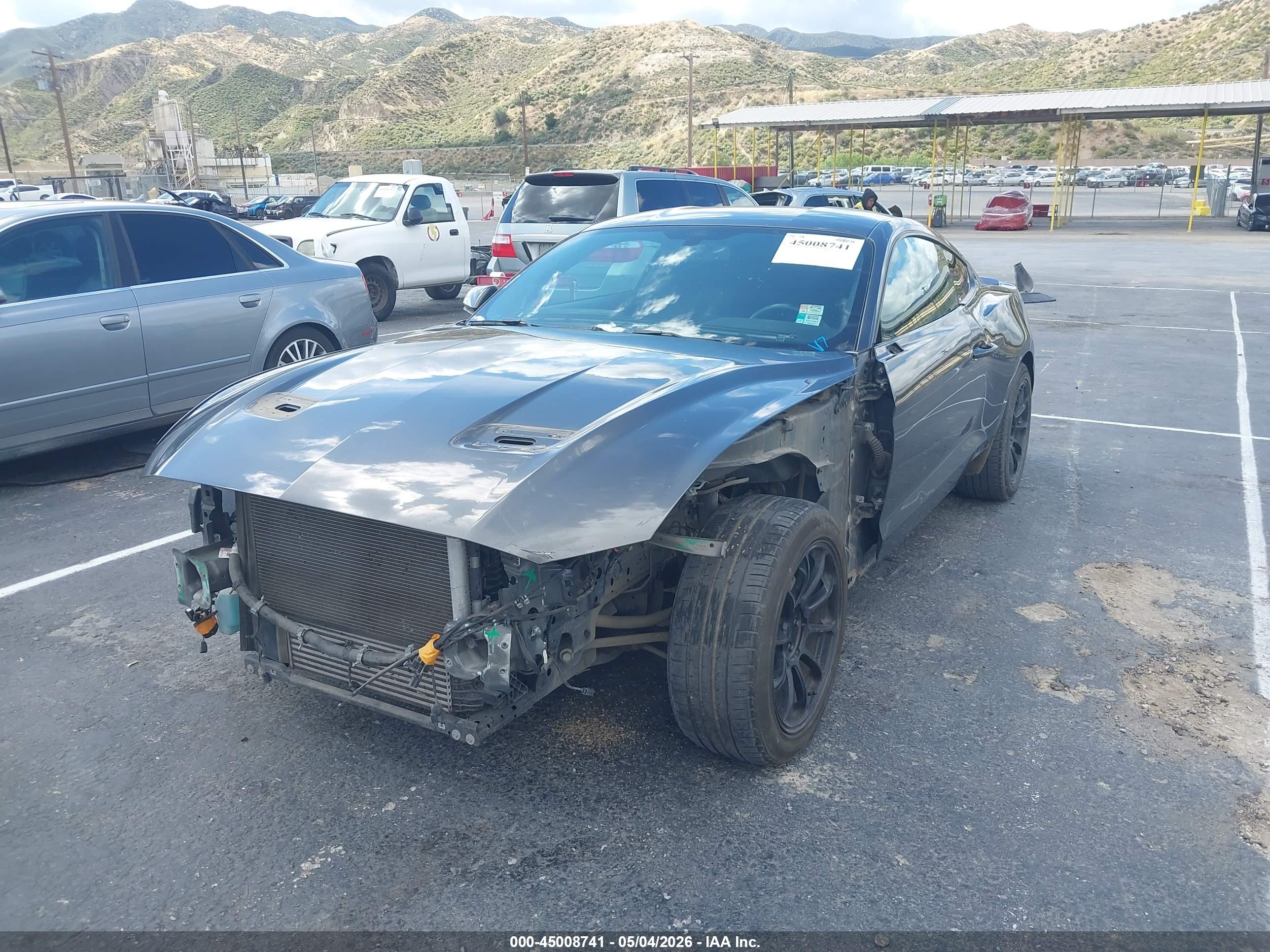 FORD MUSTANG image 2