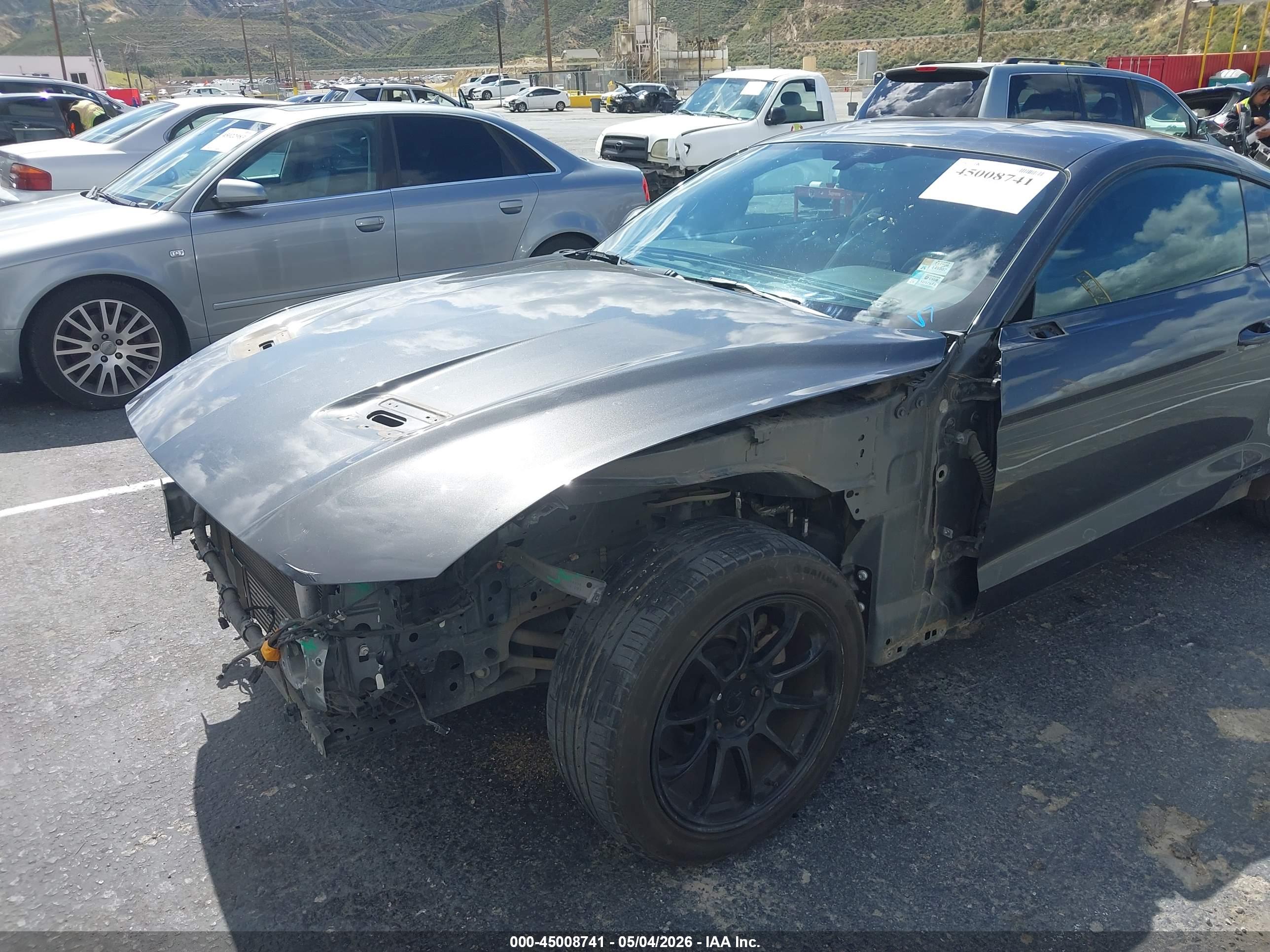 FORD MUSTANG image 6
