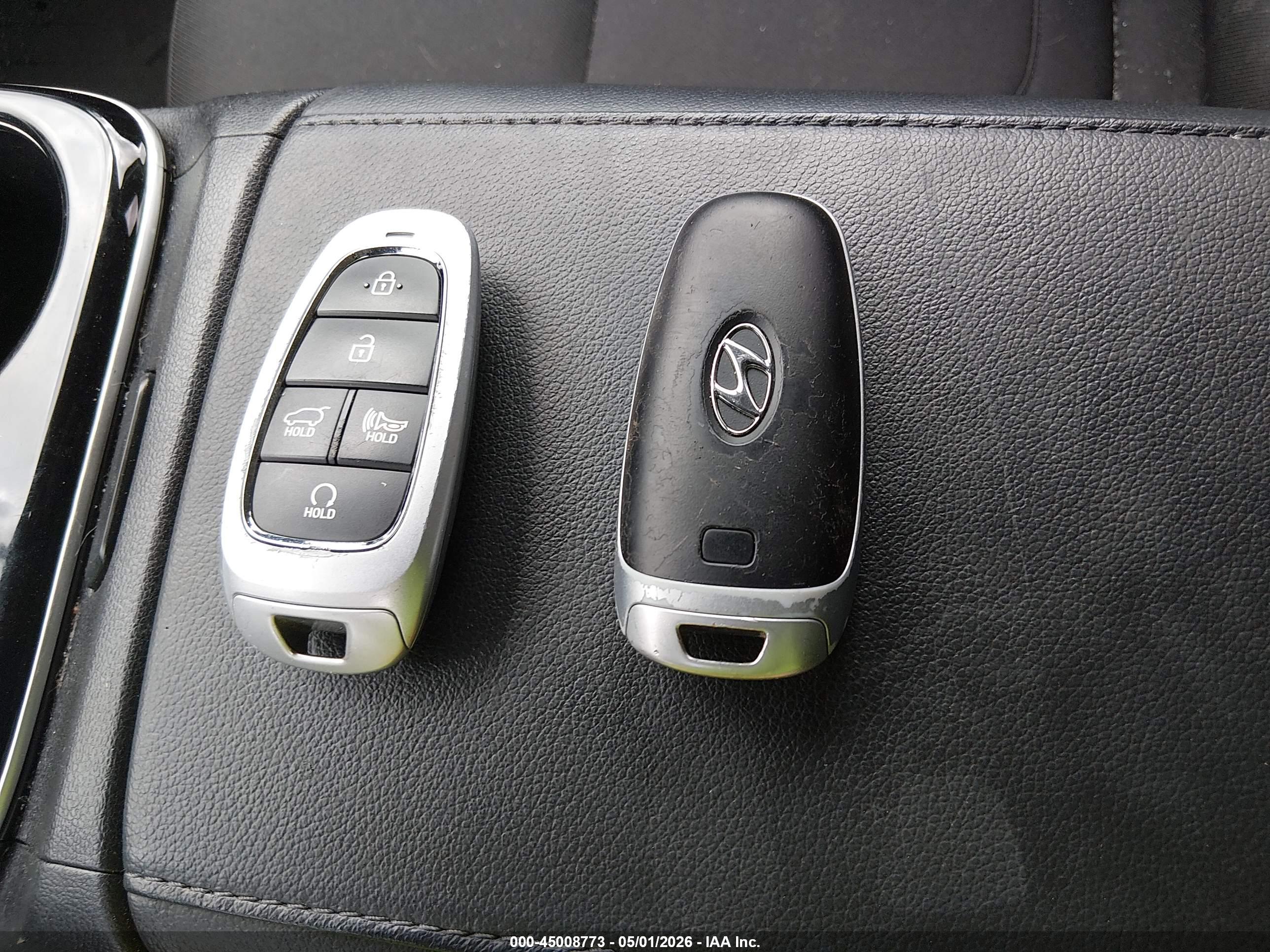 HYUNDAI TUCSON image 11