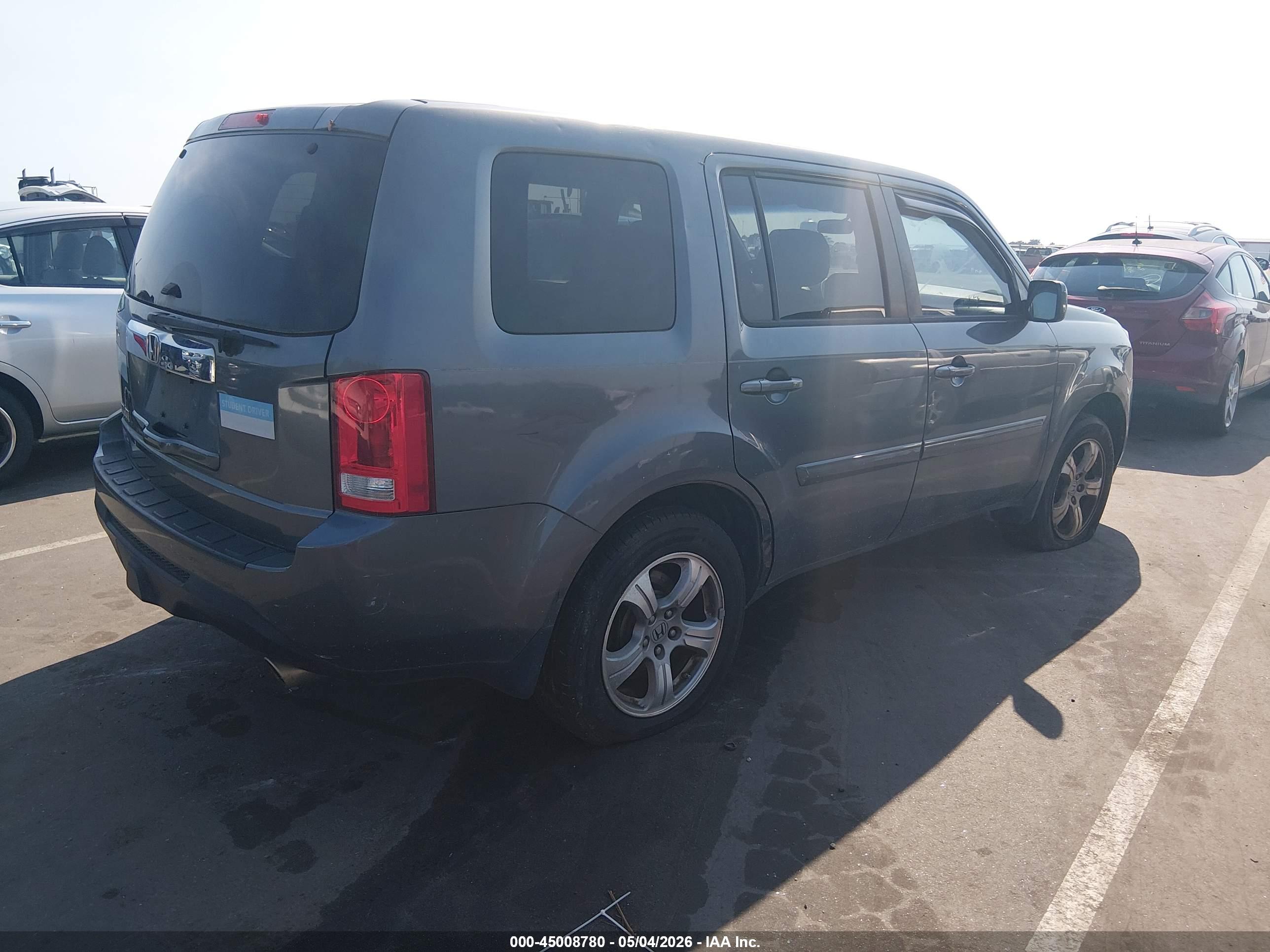 HONDA PILOT image 4