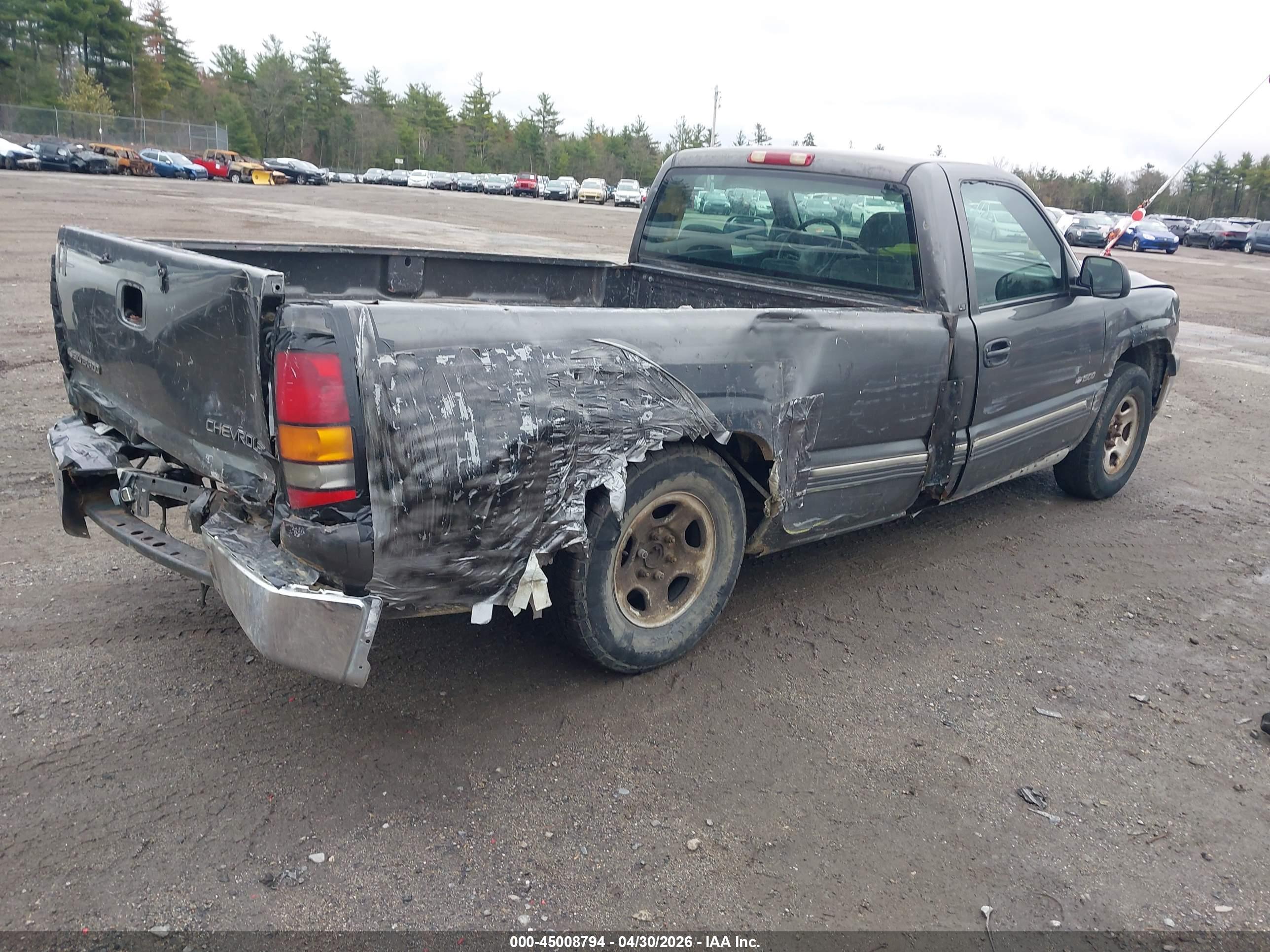 CHEVROLET SILVERADO image 4