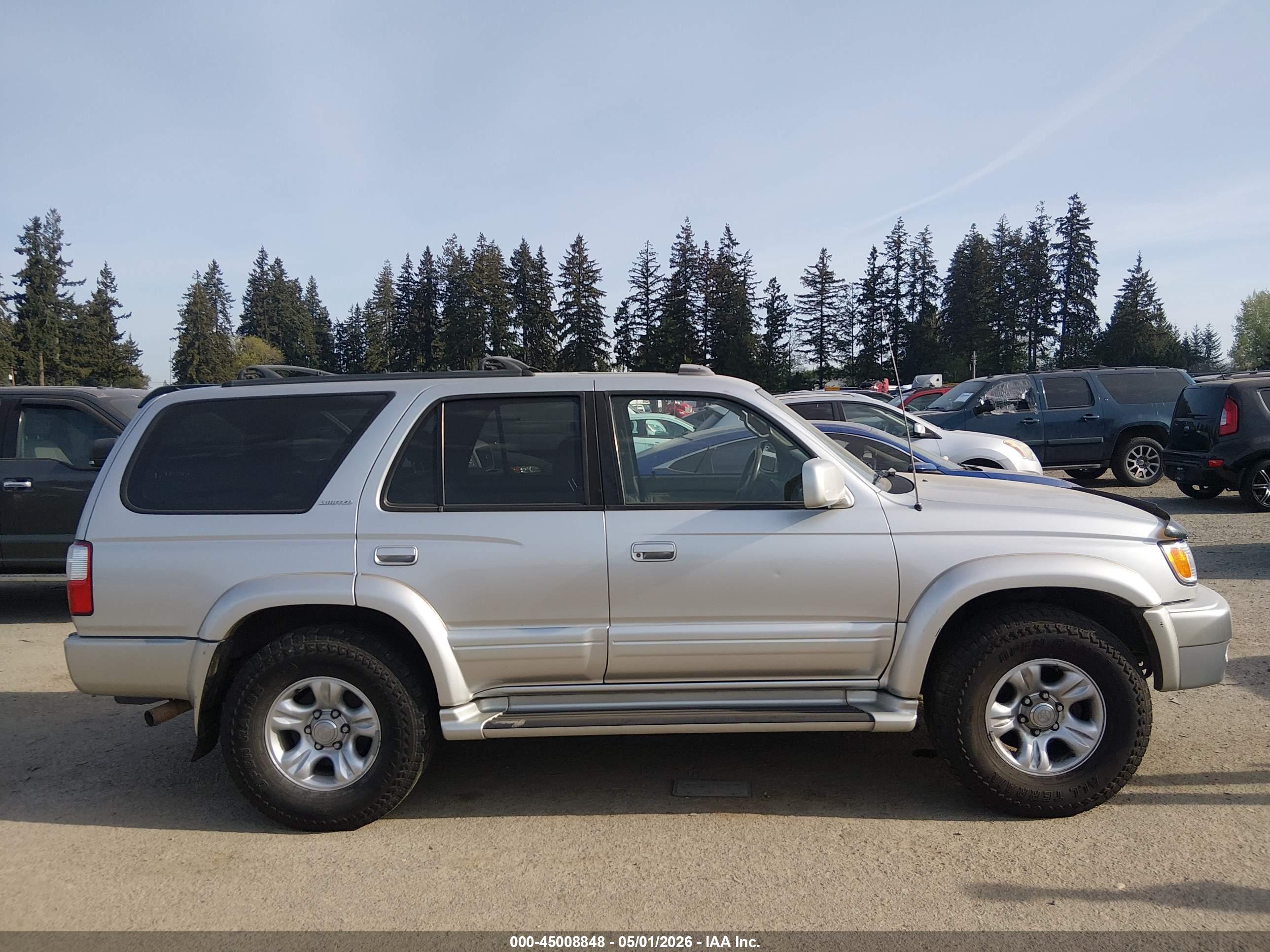 TOYOTA 4RUNNER image 6