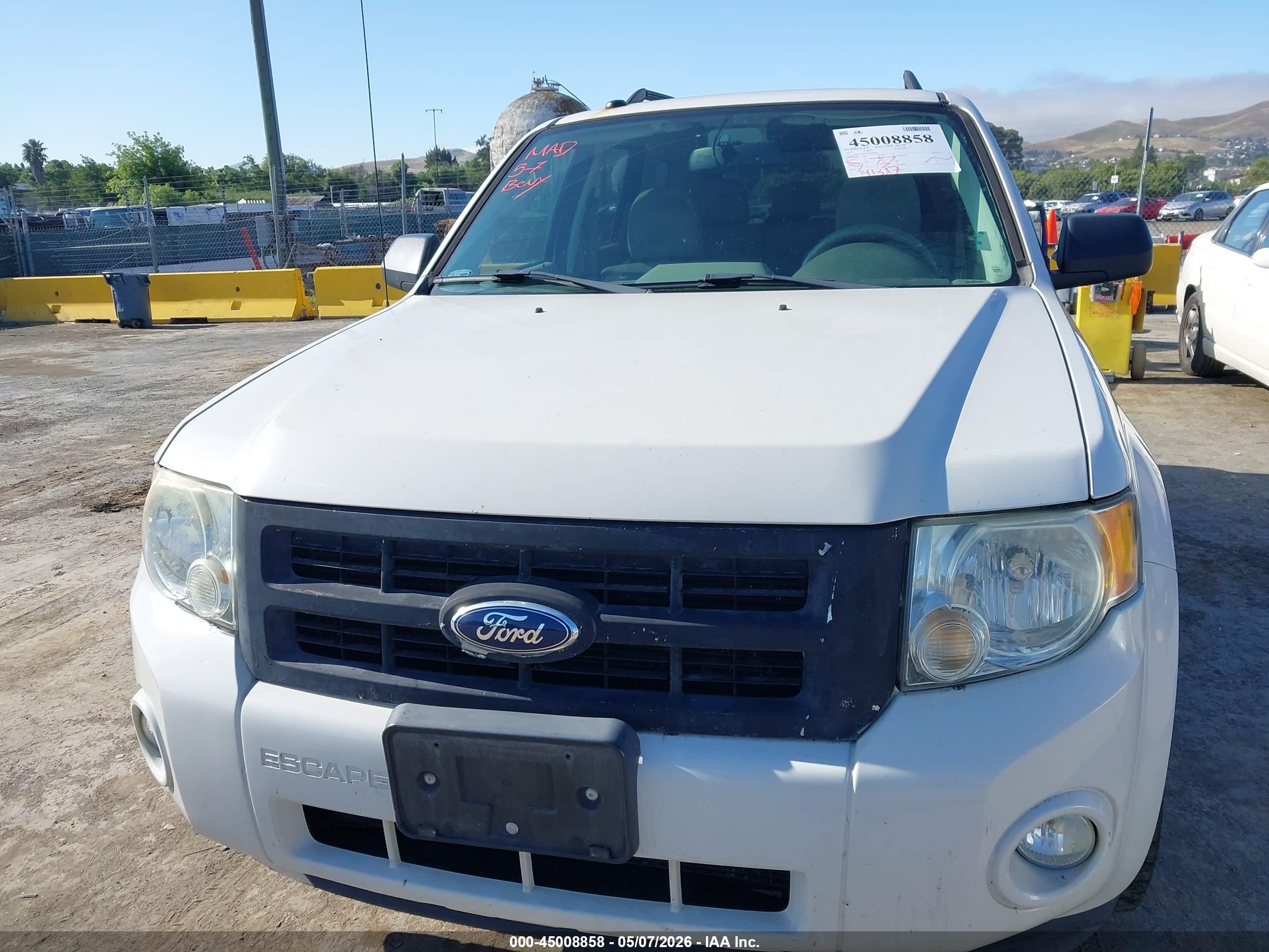 FORD ESCAPE image 6