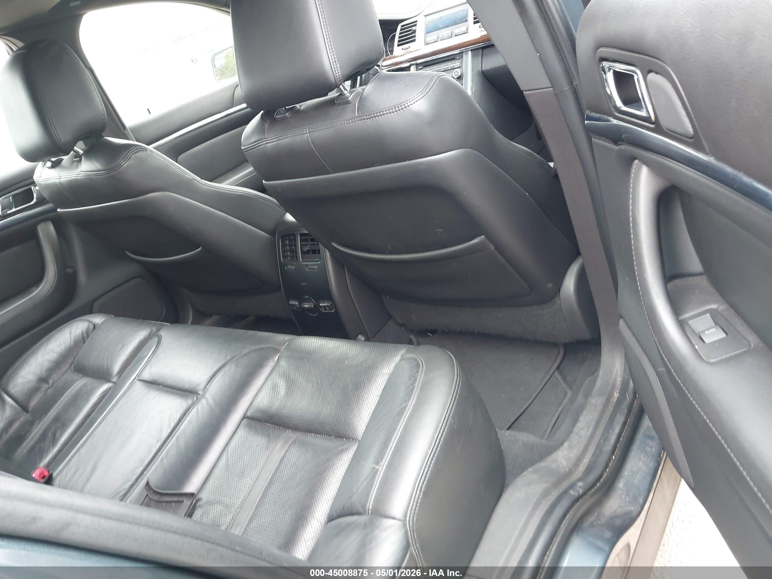 LINCOLN MKS image 8