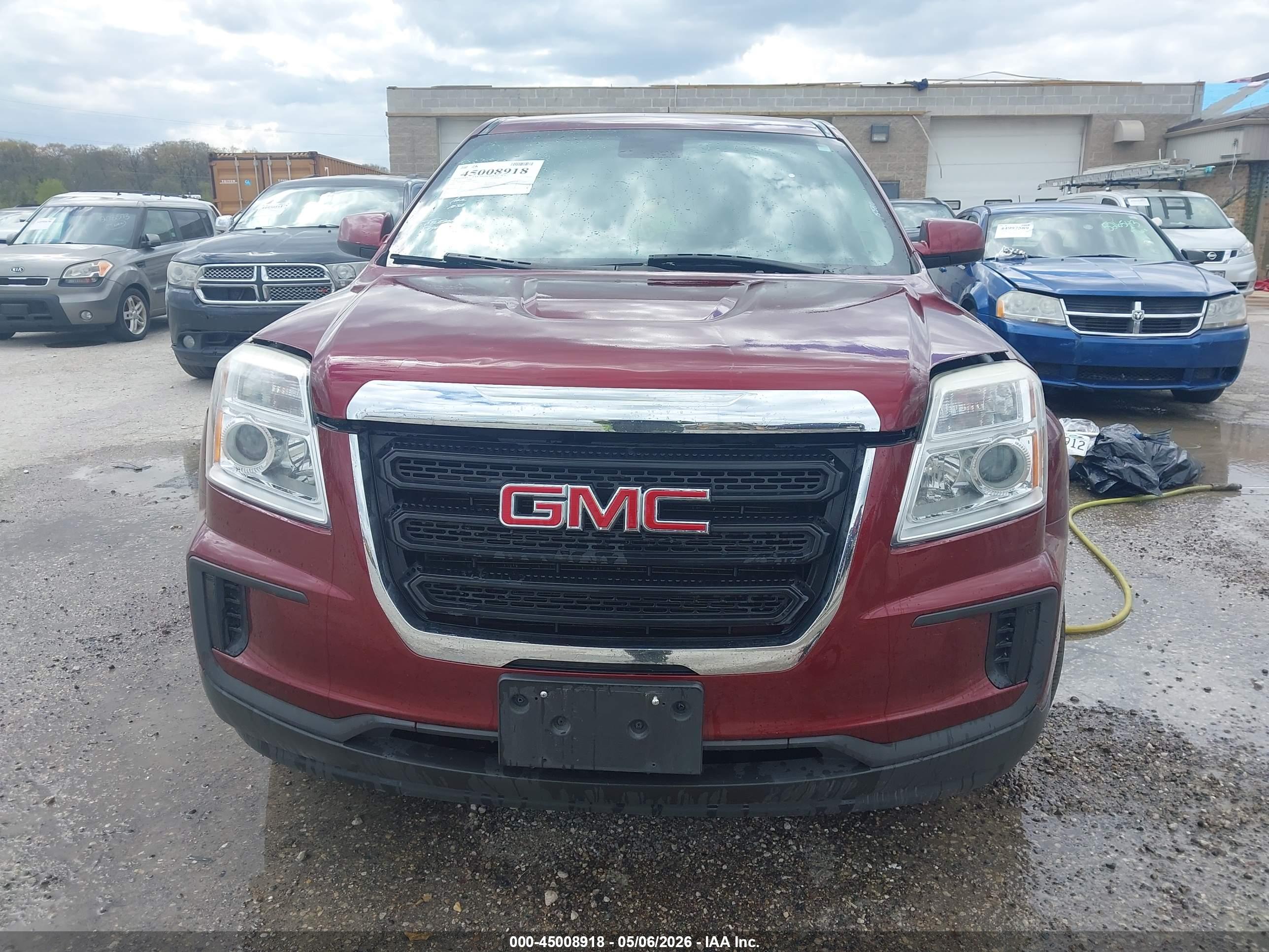GMC TERRAIN image 6