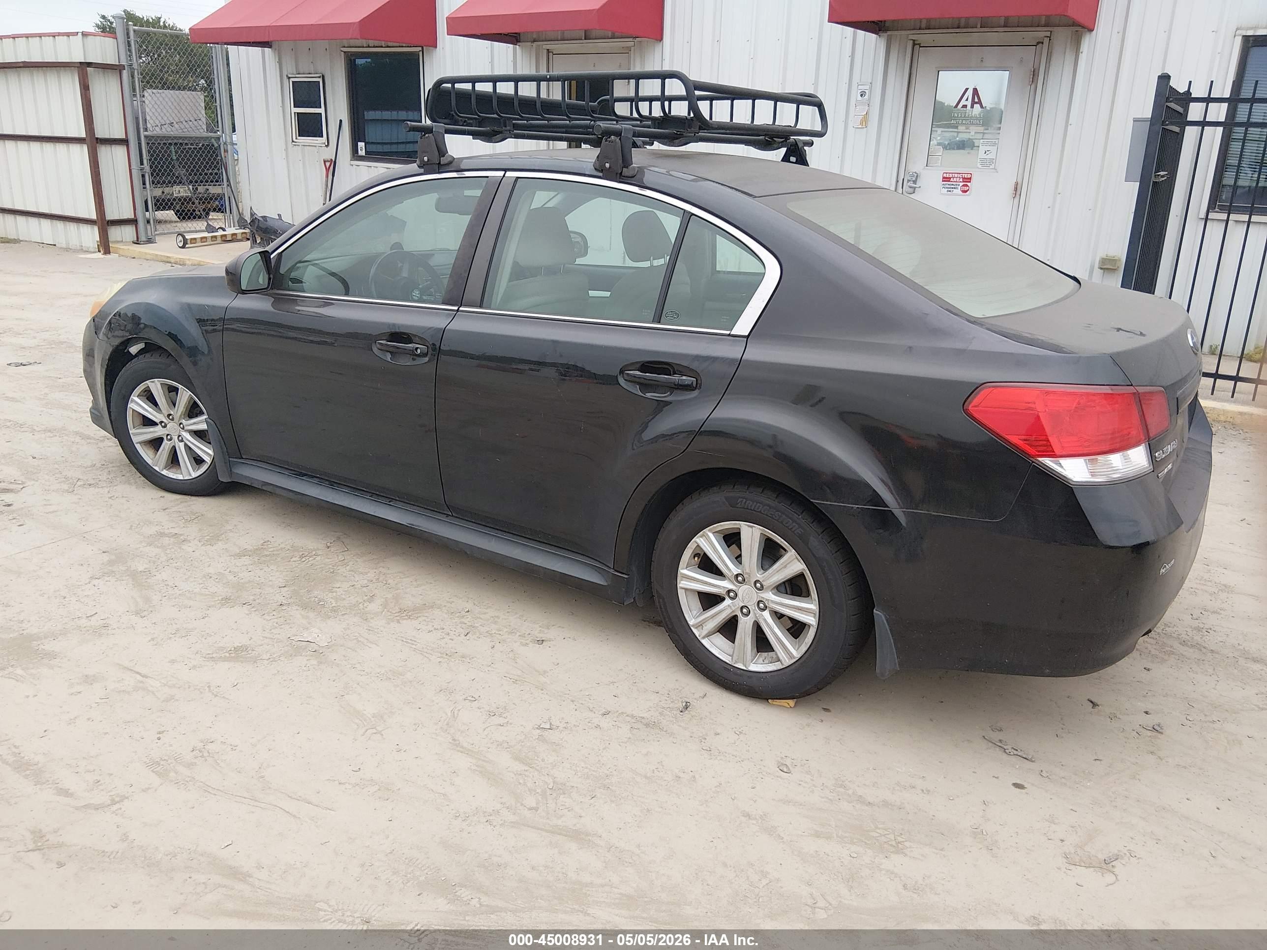 SUBARU LEGACY image 3