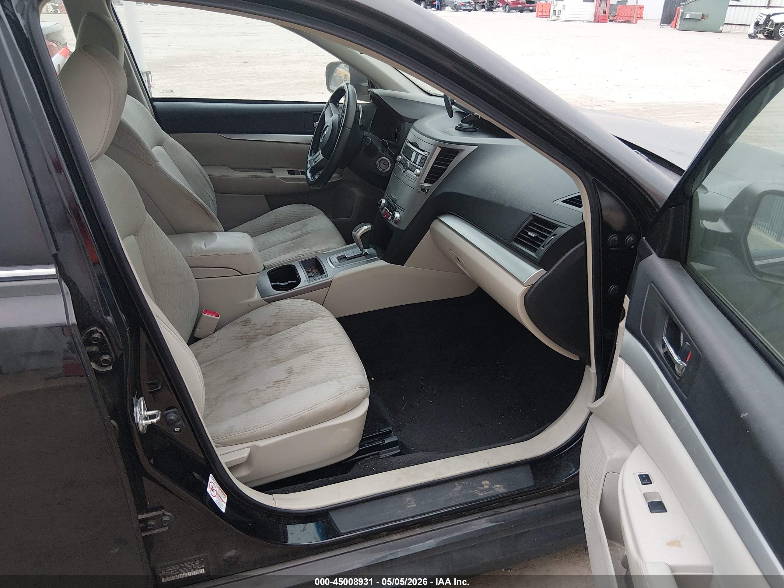 SUBARU LEGACY image 5