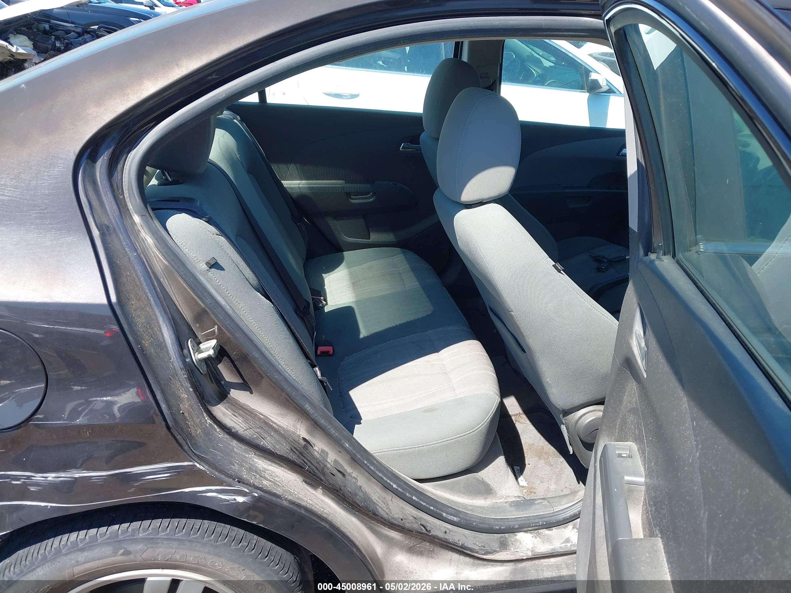 CHEVROLET SONIC image 8