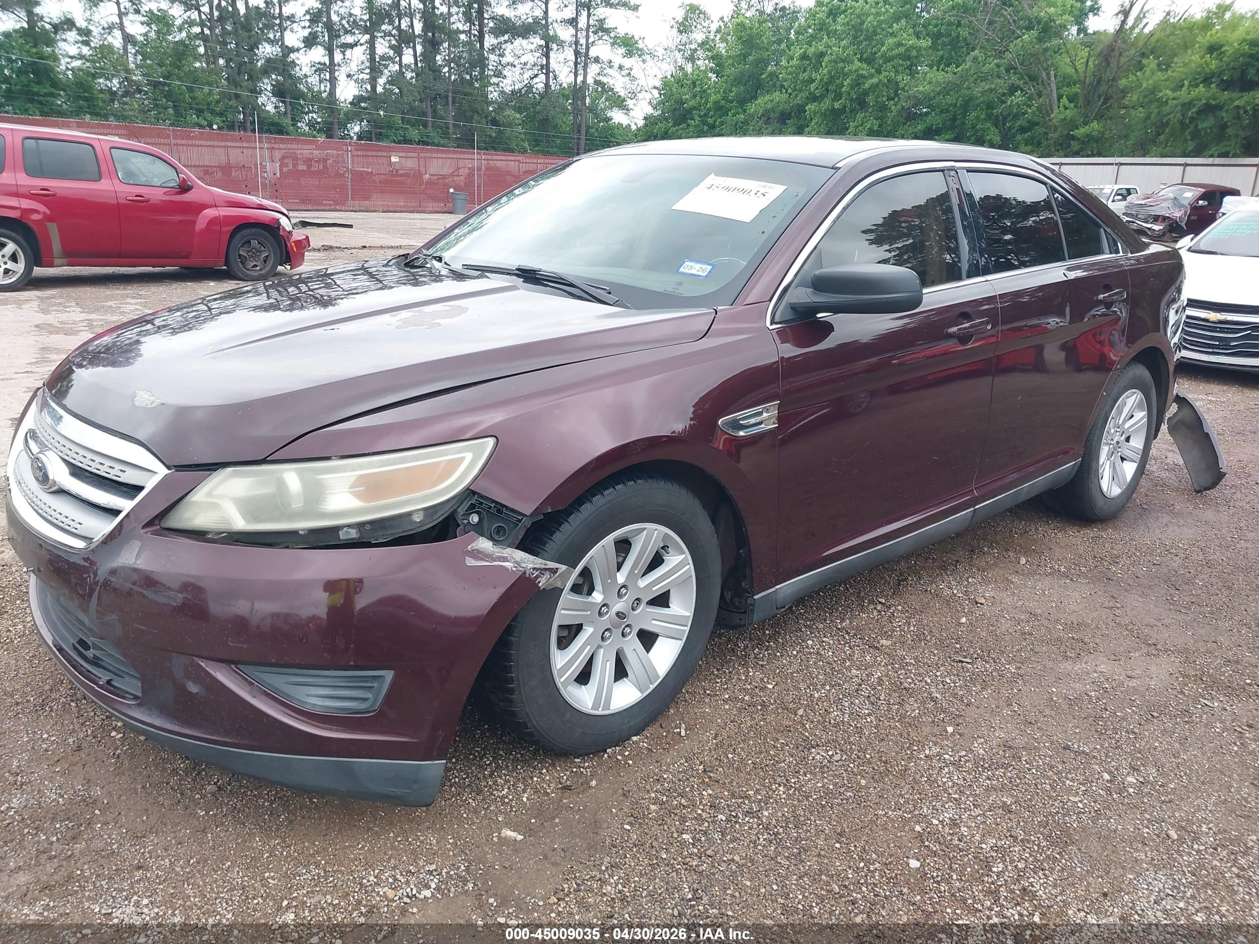 FORD TAURUS image 2