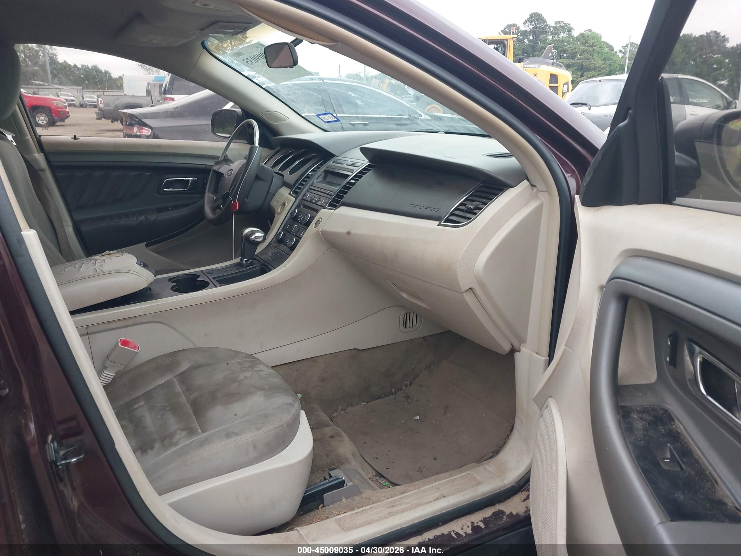 FORD TAURUS image 5