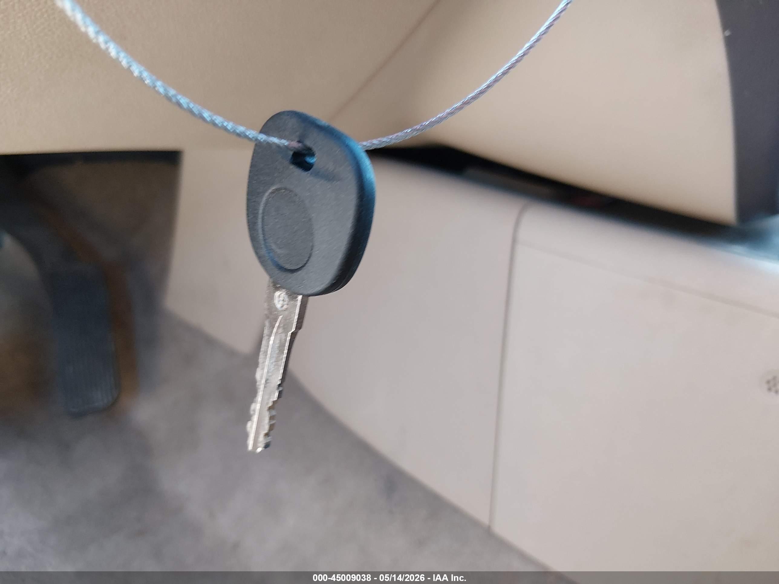 GMC YUKON image 11