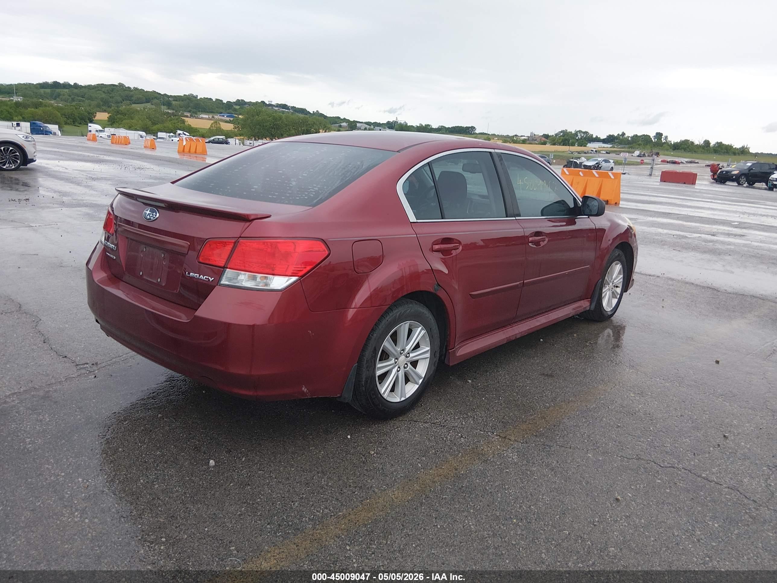 SUBARU LEGACY image 4