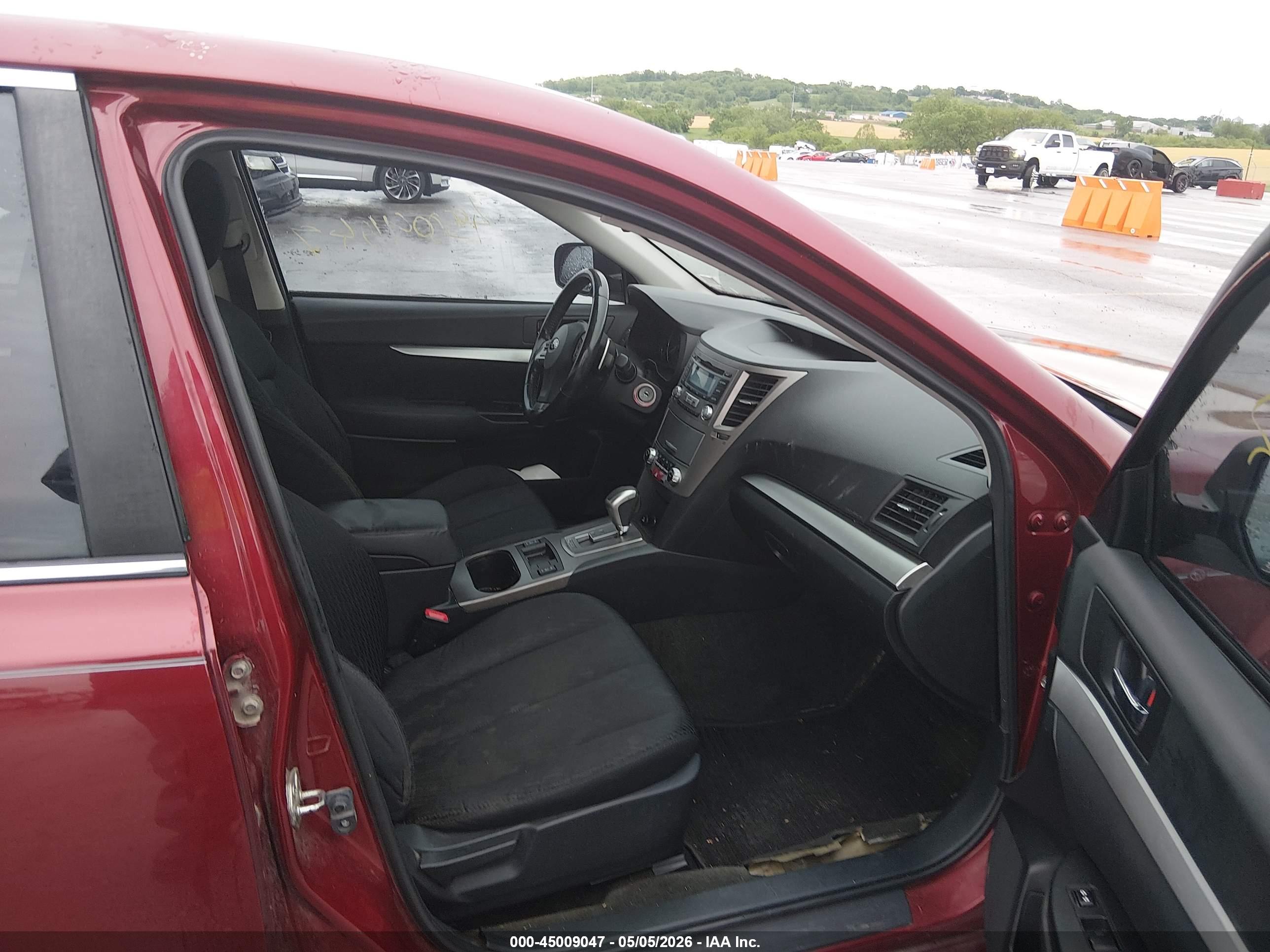 SUBARU LEGACY image 5