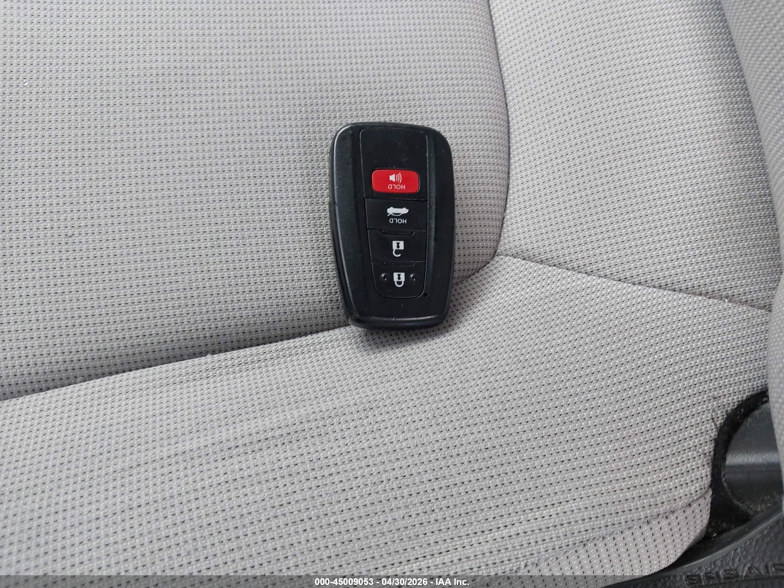 TOYOTA COROLLA image 11