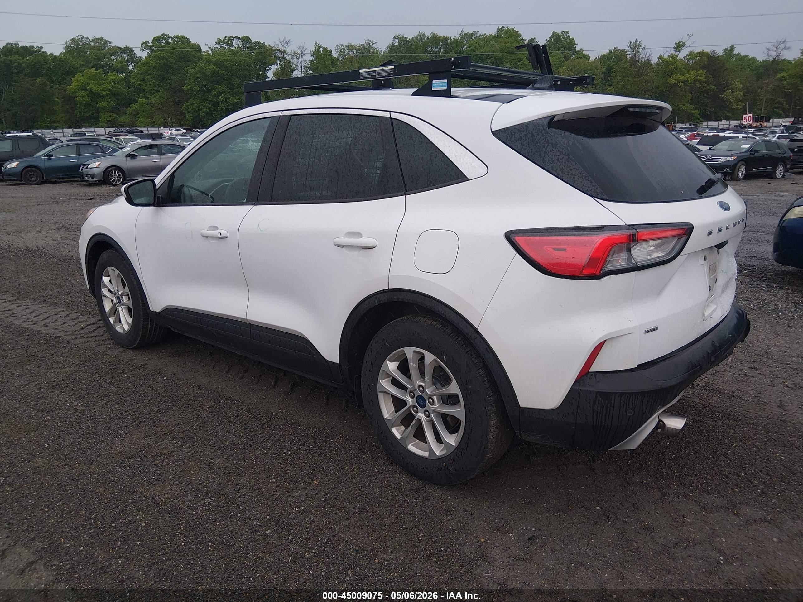 FORD ESCAPE image 3