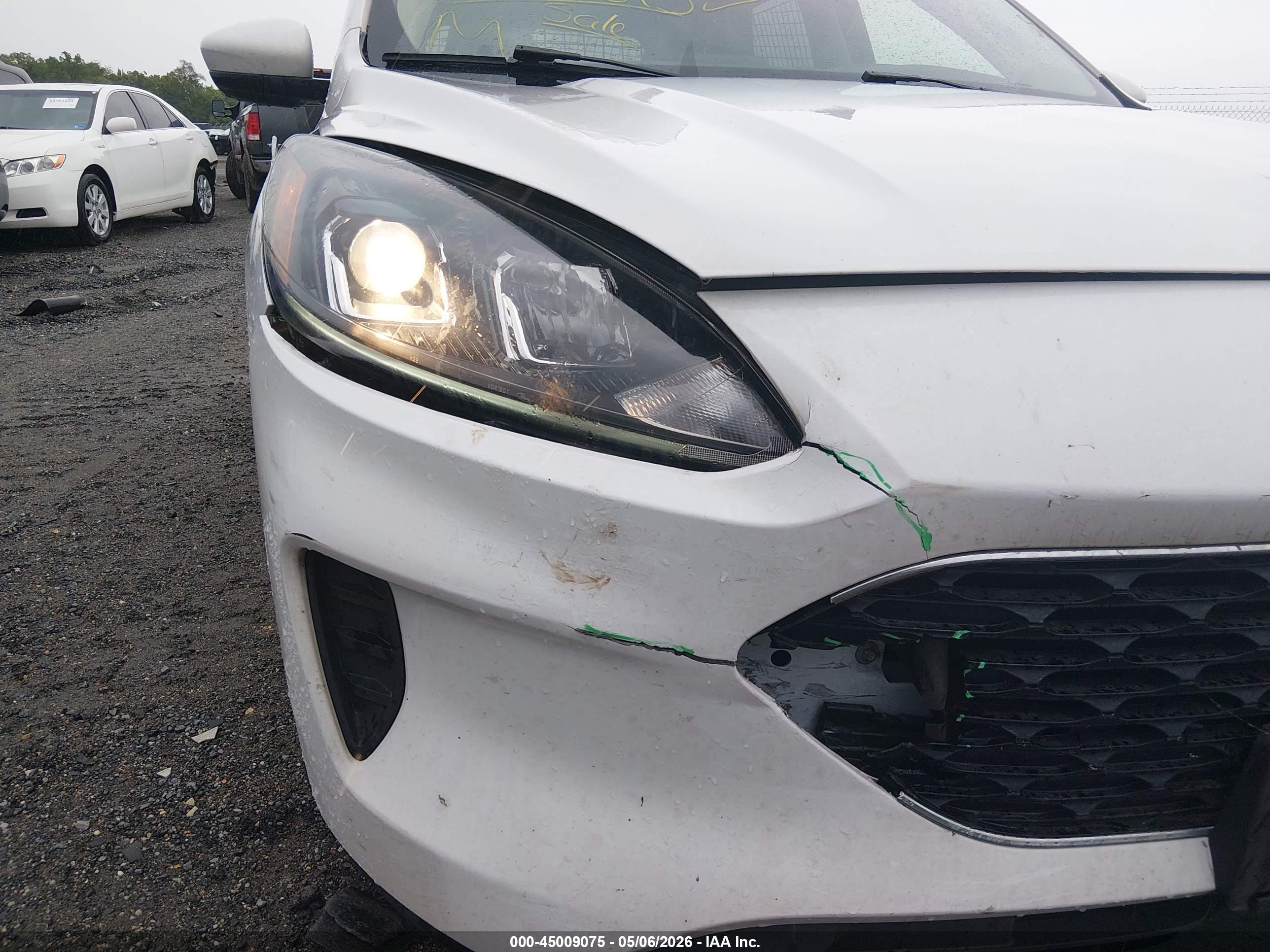 FORD ESCAPE image 6