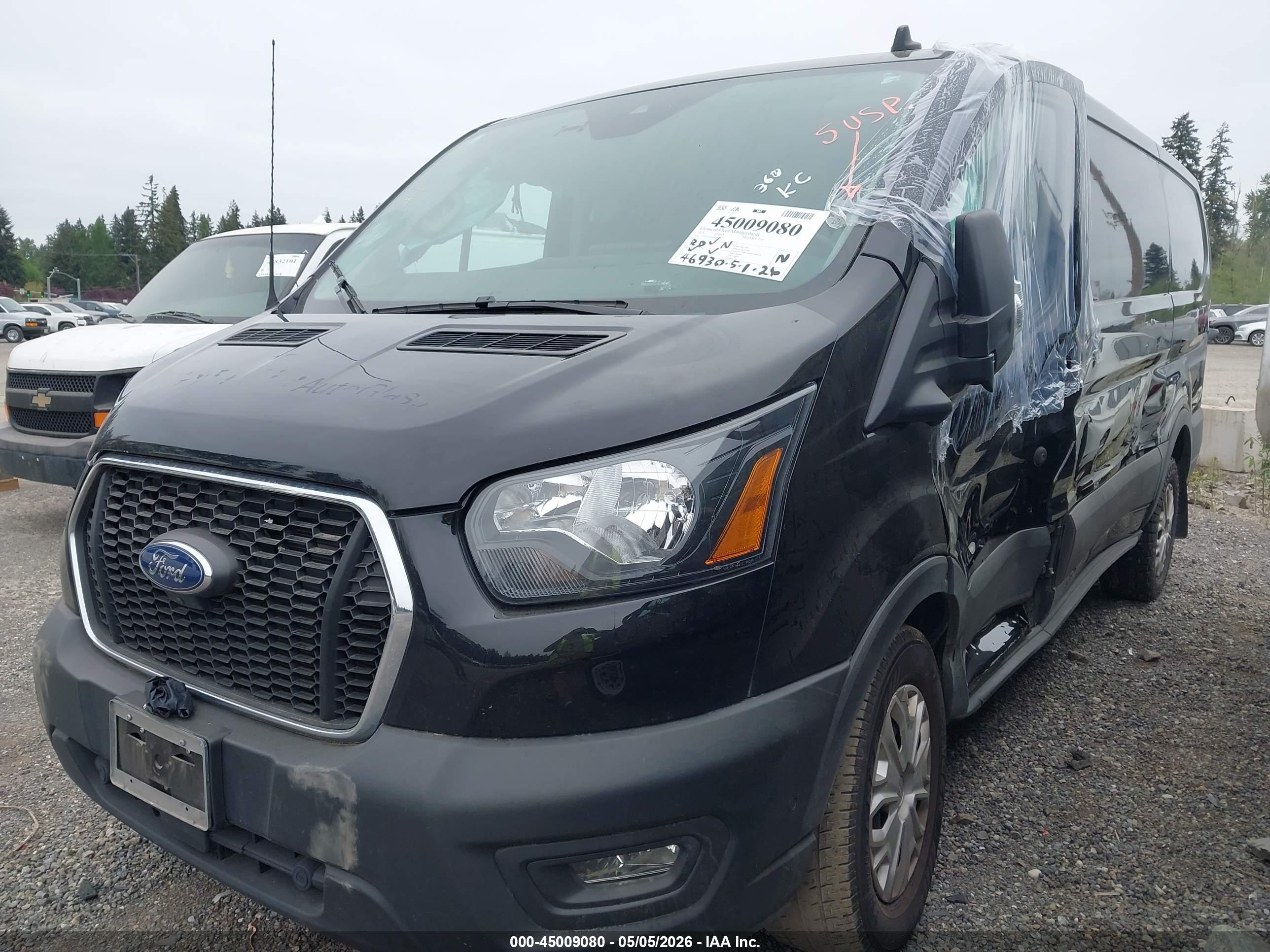 FORD TRANSIT-150 image 2