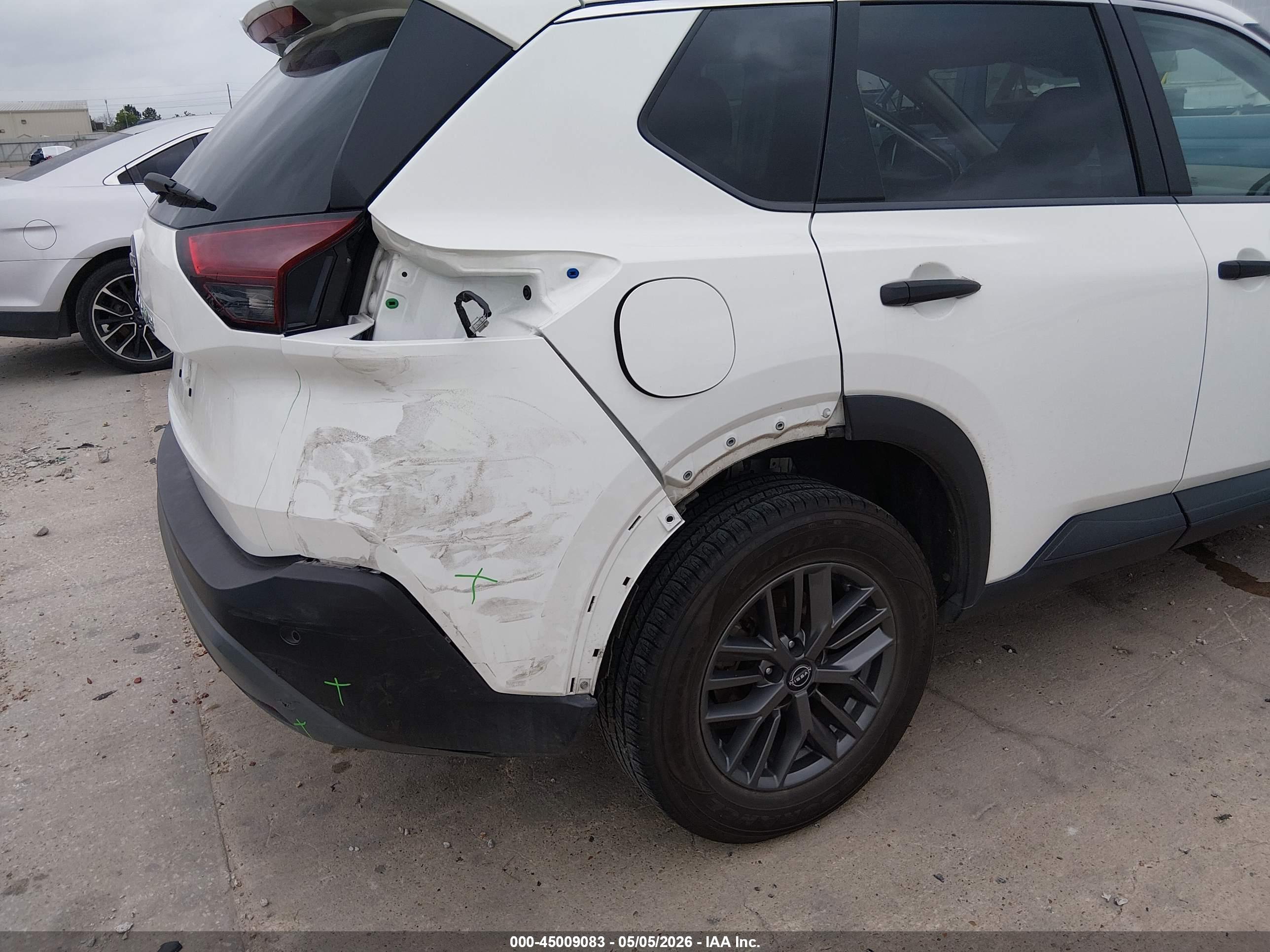 NISSAN ROGUE image 6