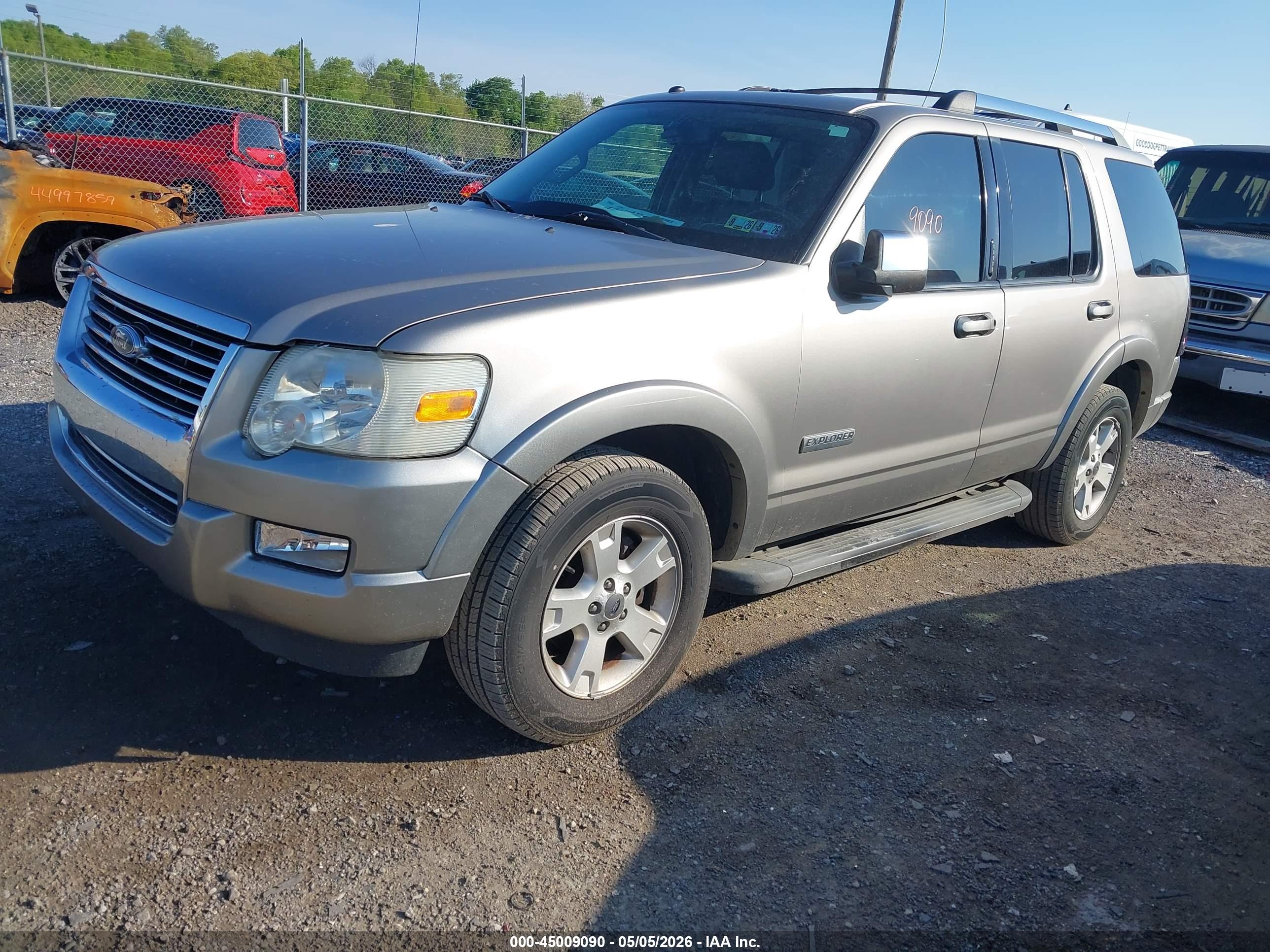 FORD EXPLORER image 2