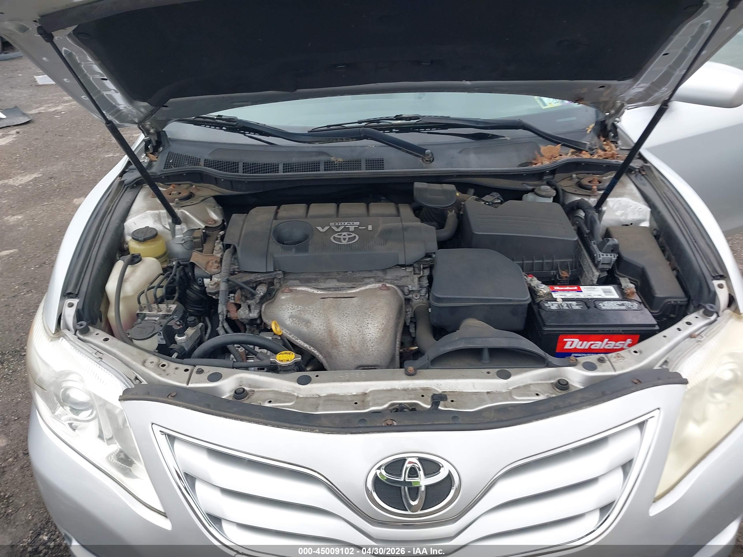 TOYOTA CAMRY image 10