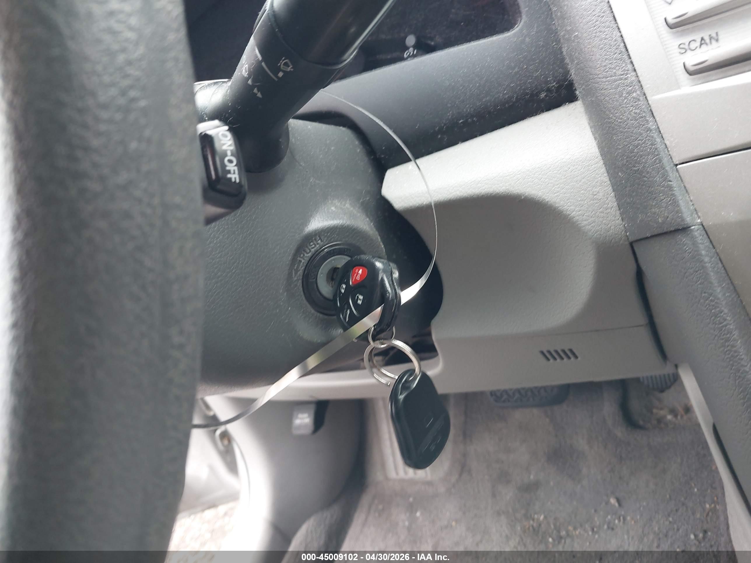 TOYOTA CAMRY image 11