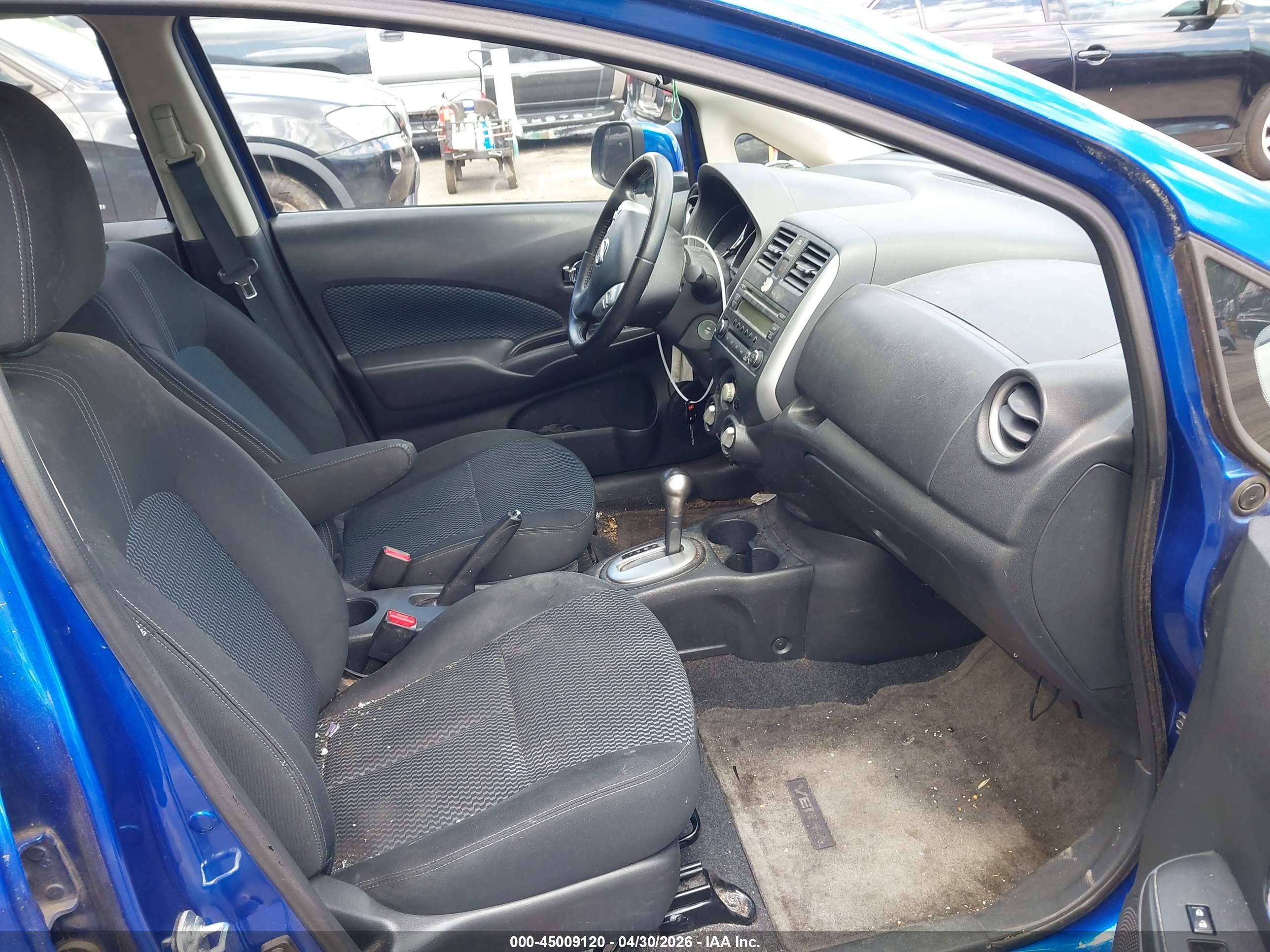 NISSAN VERSA image 5
