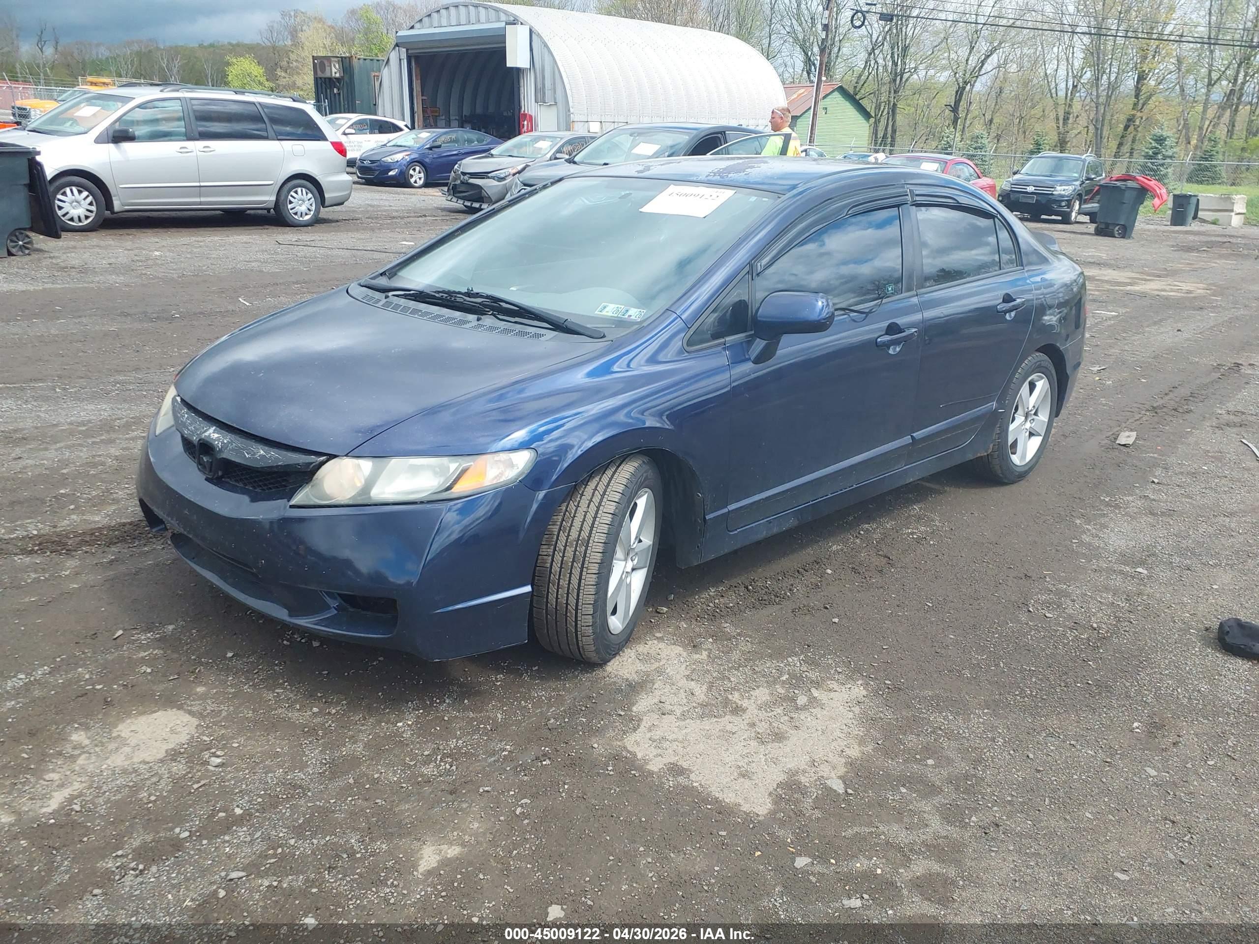 HONDA CIVIC image 2