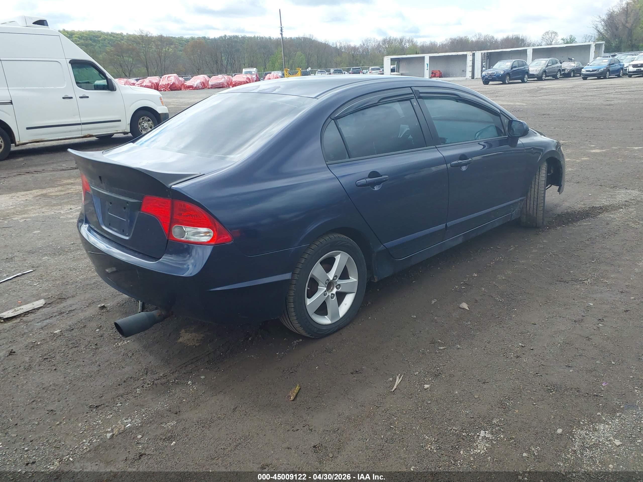 HONDA CIVIC image 4