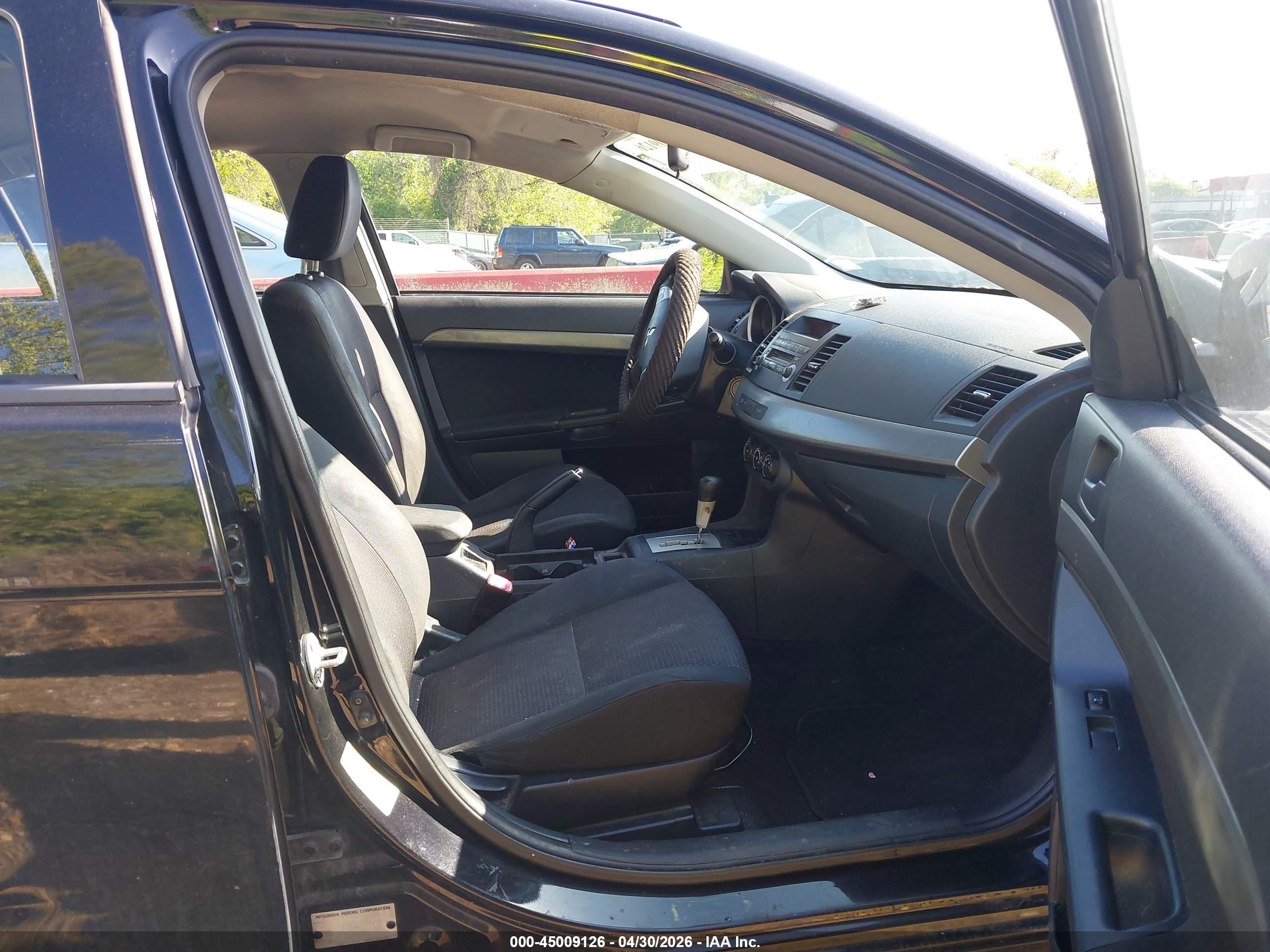 MITSUBISHI LANCER image 5