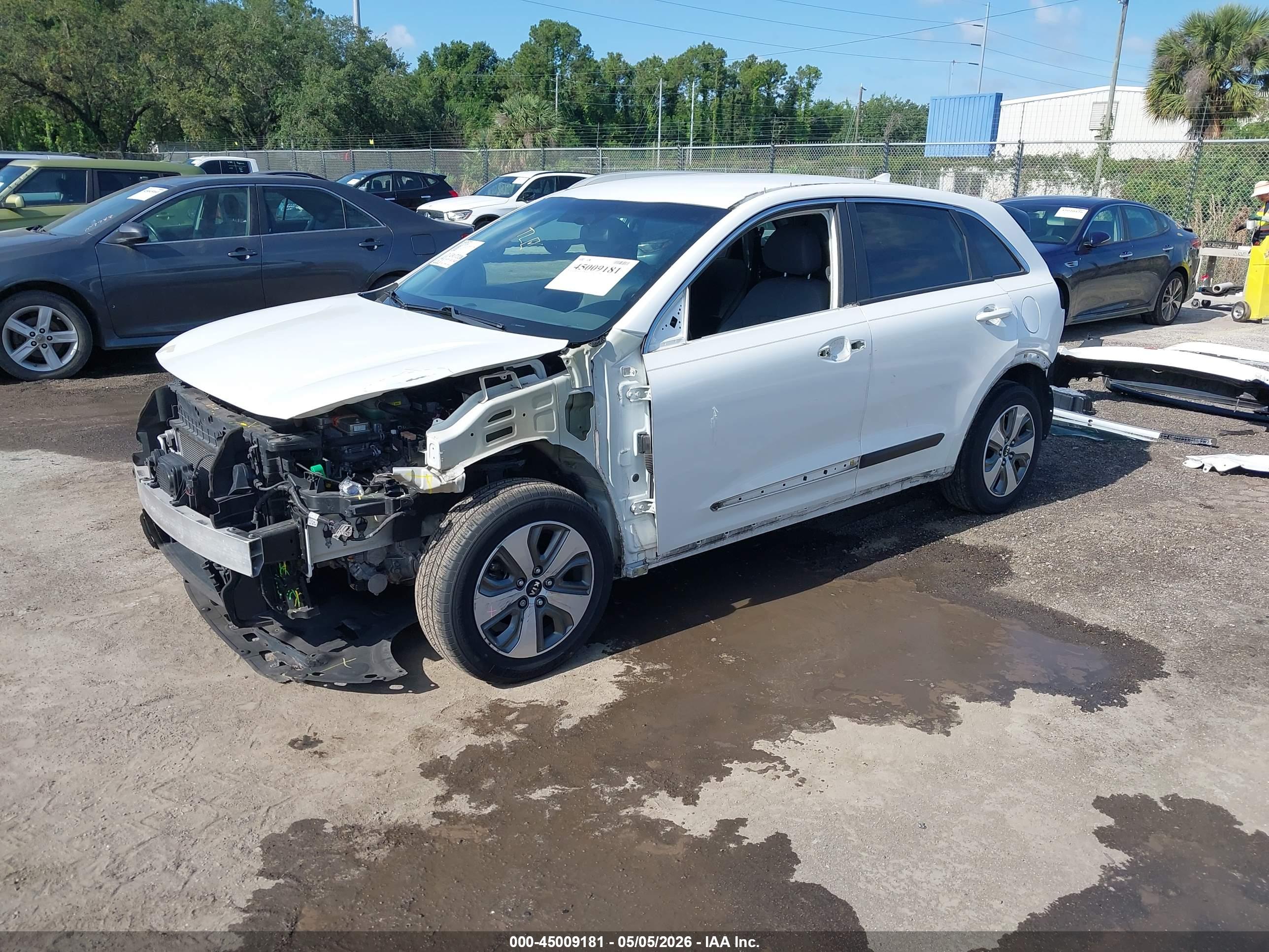 KIA NIRO image 2