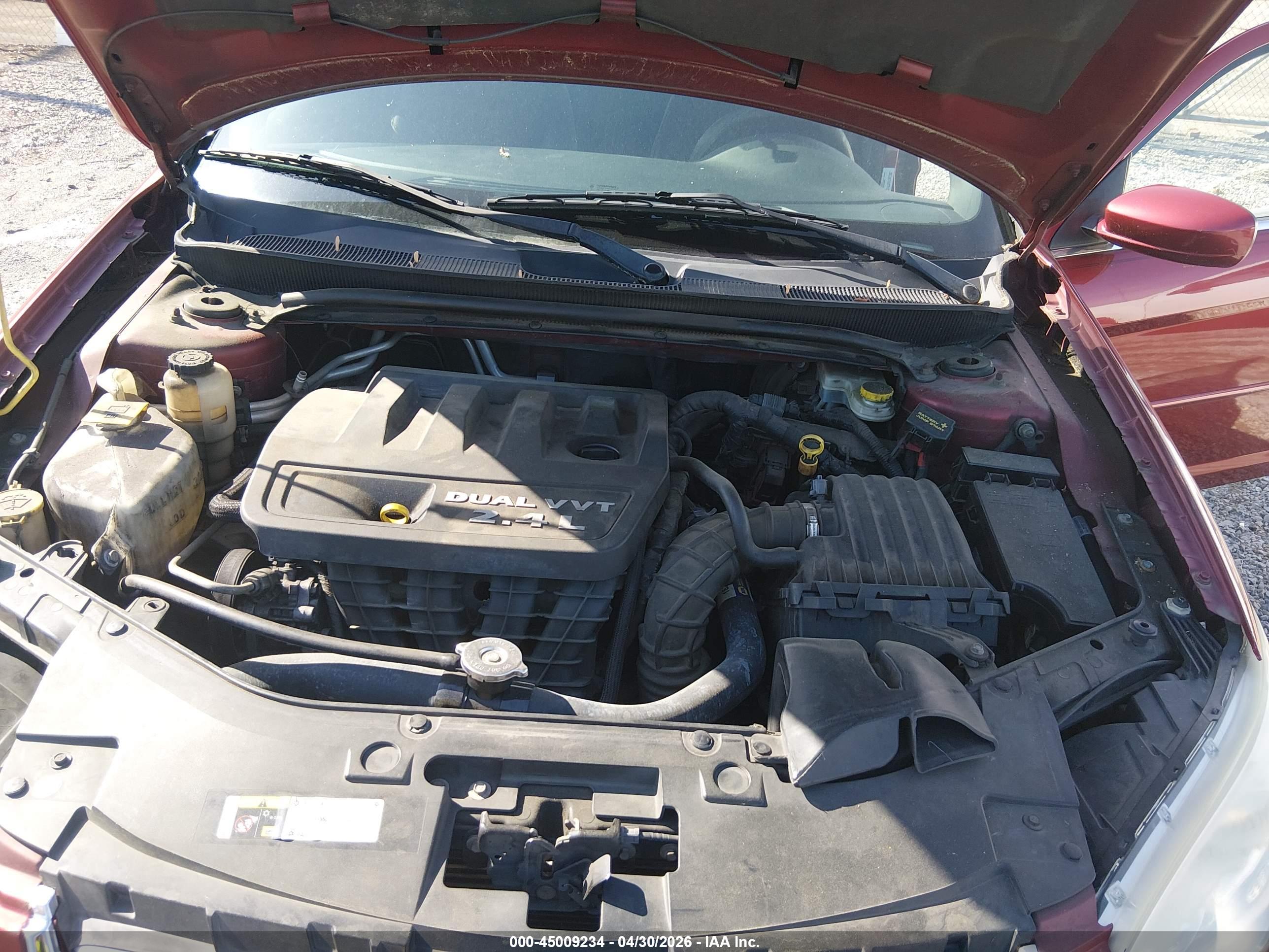 CHRYSLER 200 image 10