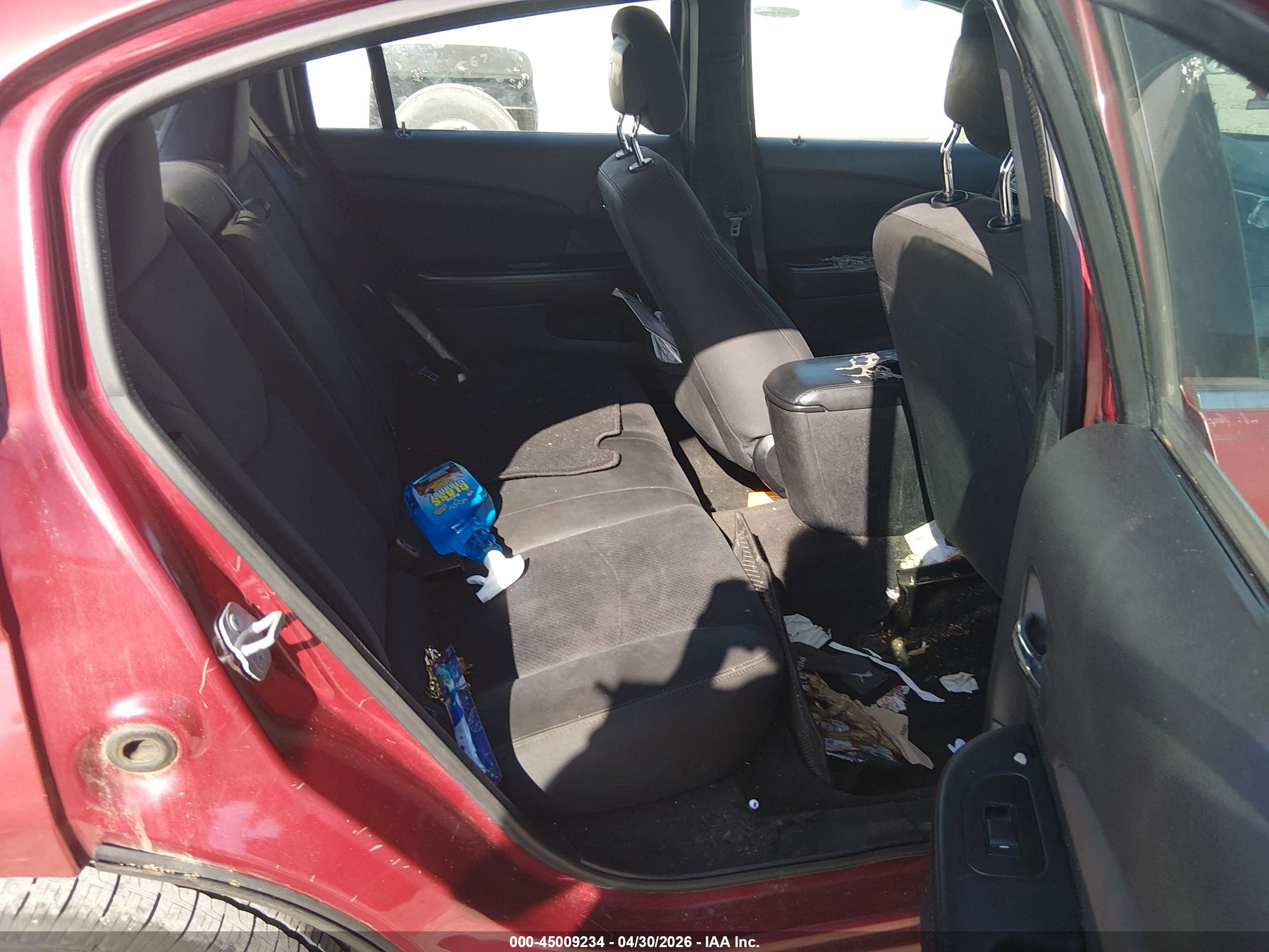 CHRYSLER 200 image 8