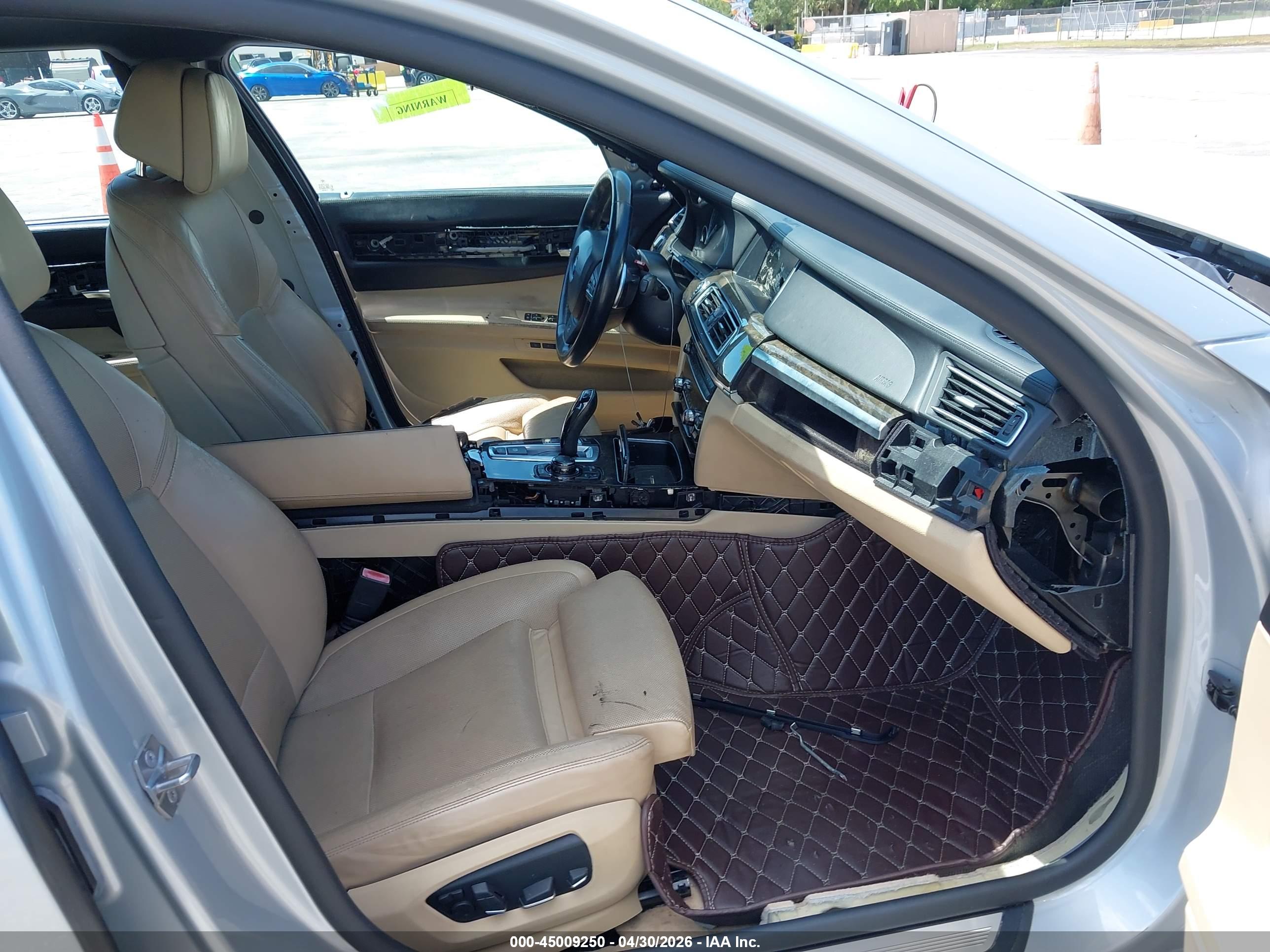 BMW 750LI image 5