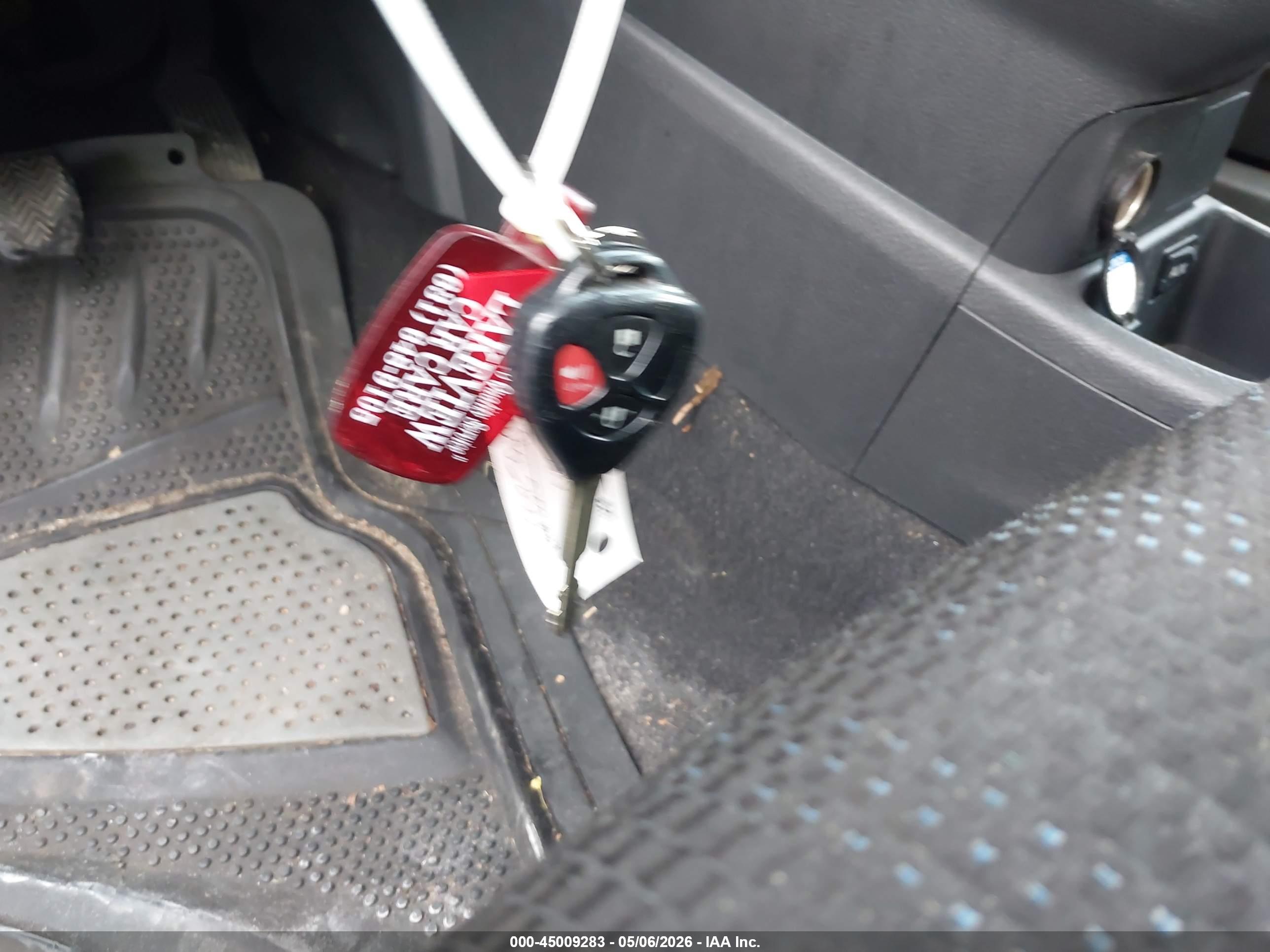 TOYOTA MATRIX image 11