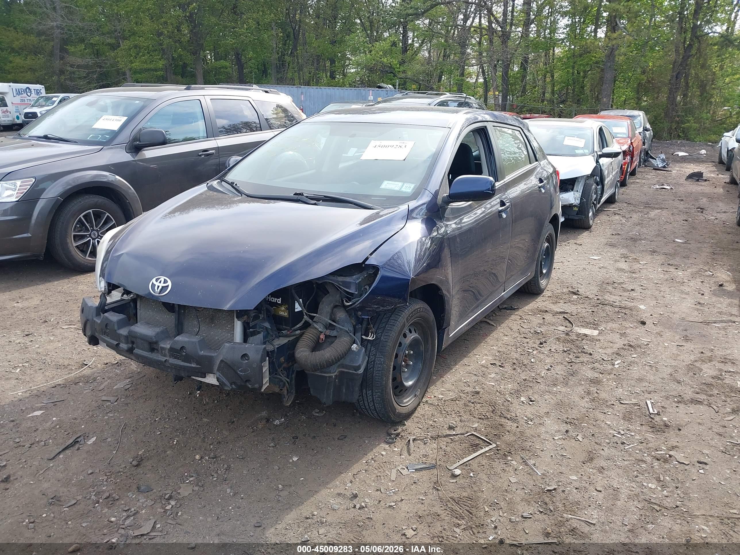 TOYOTA MATRIX image 2