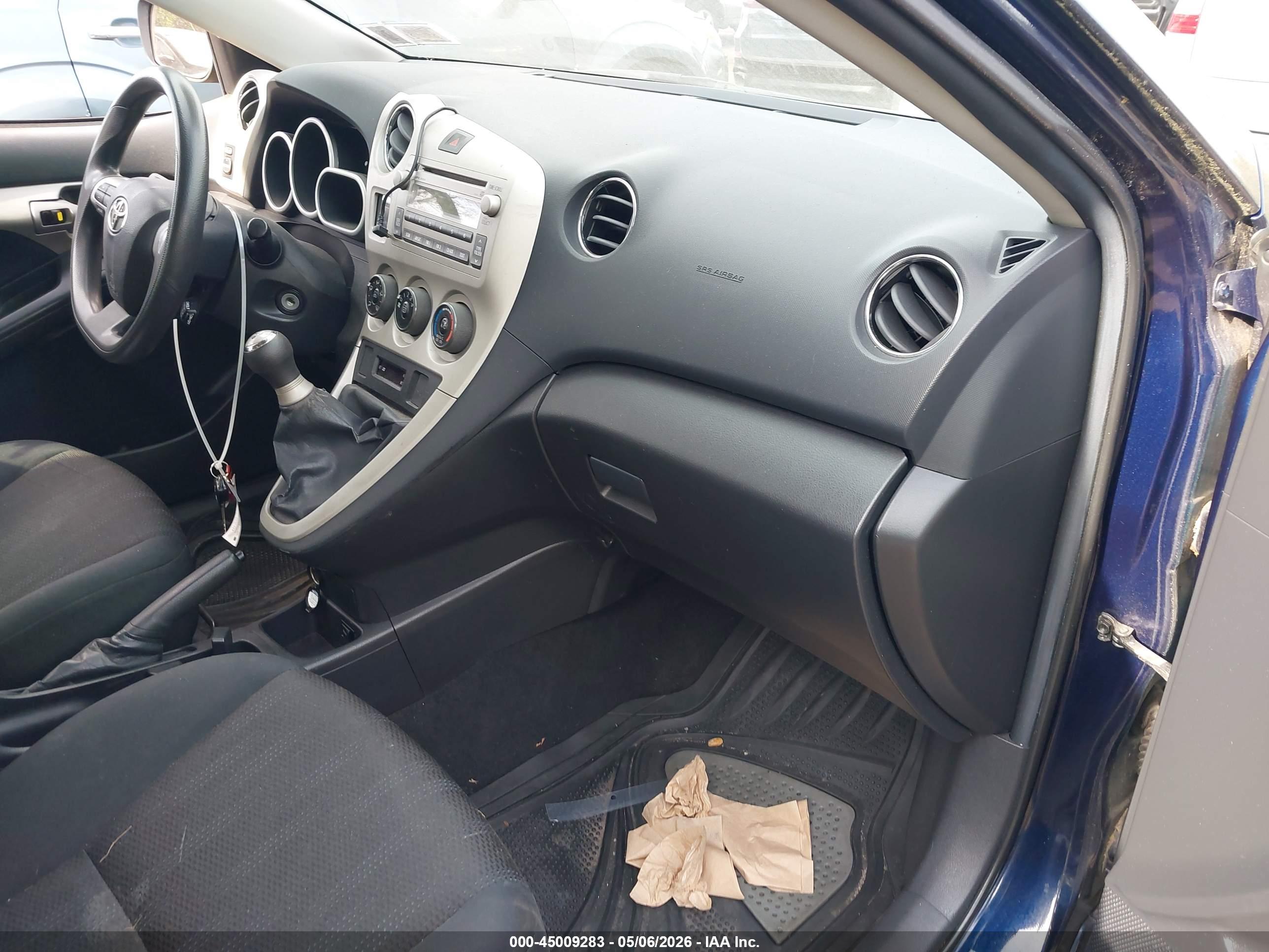 TOYOTA MATRIX image 5