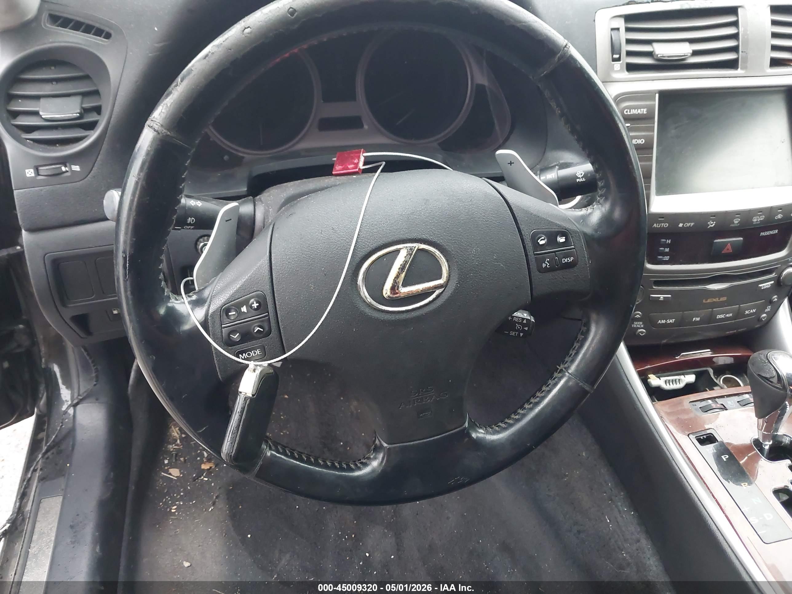 LEXUS IS image 11