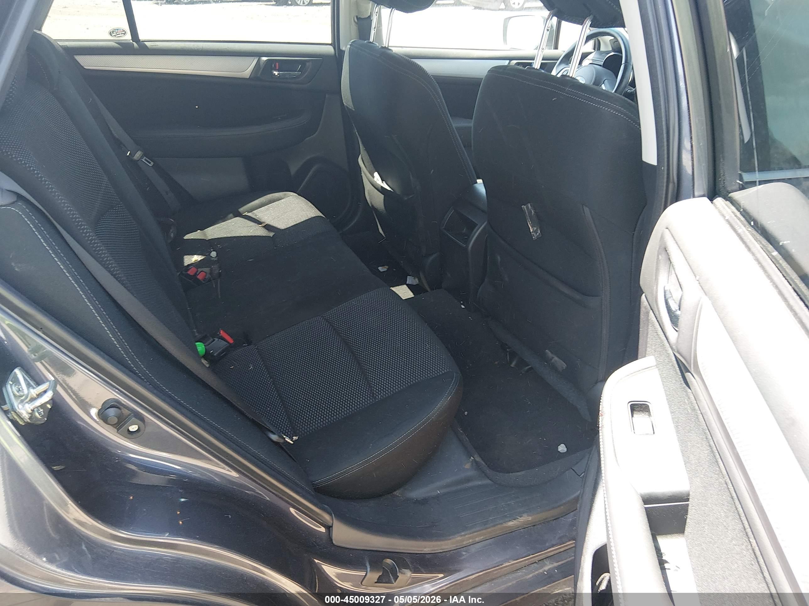 SUBARU OUTBACK image 8