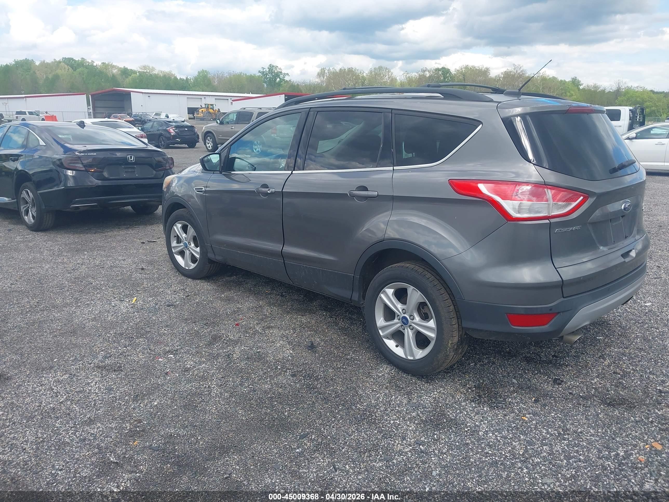 FORD ESCAPE image 3