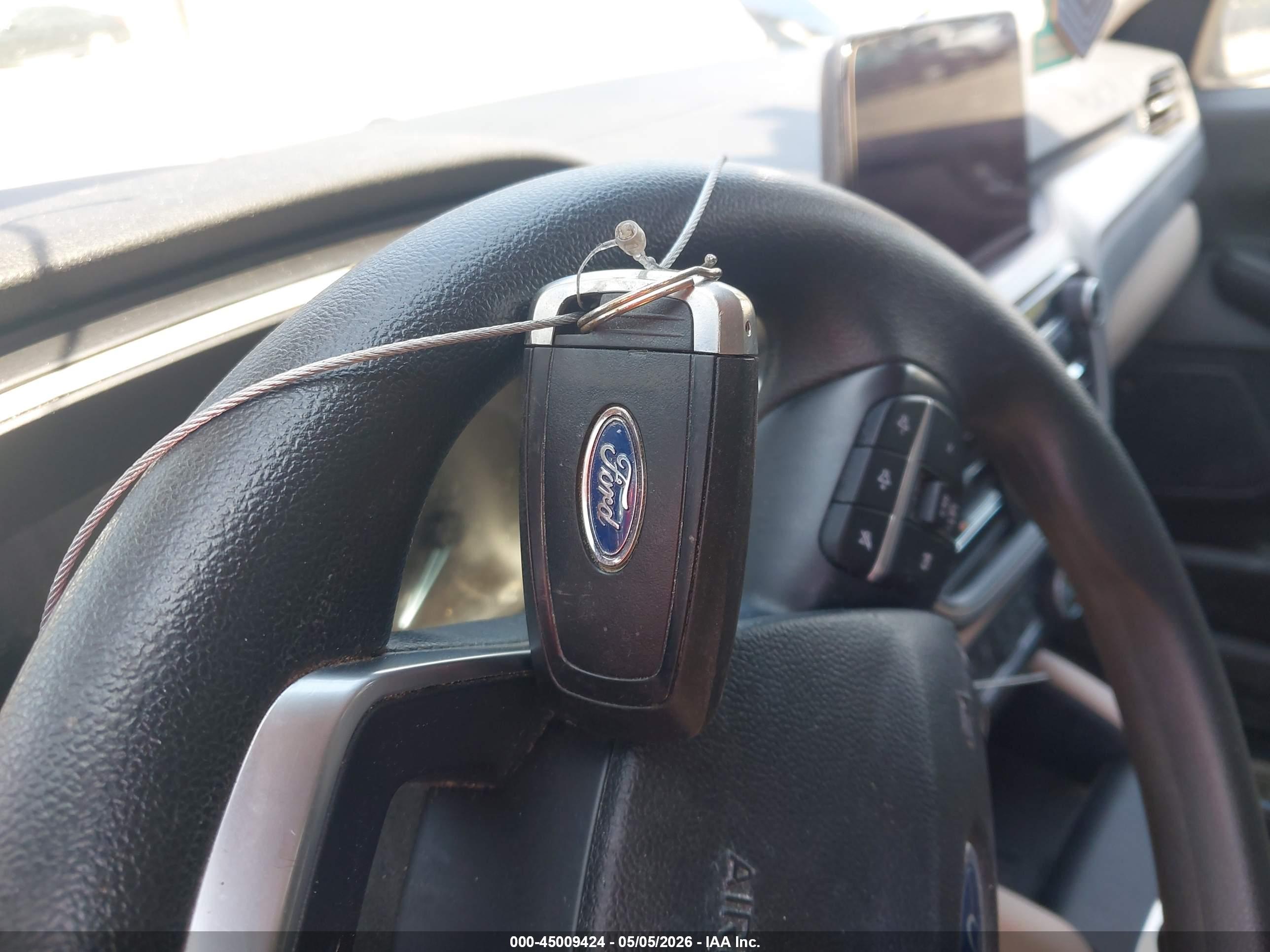 FORD ESCAPE image 11