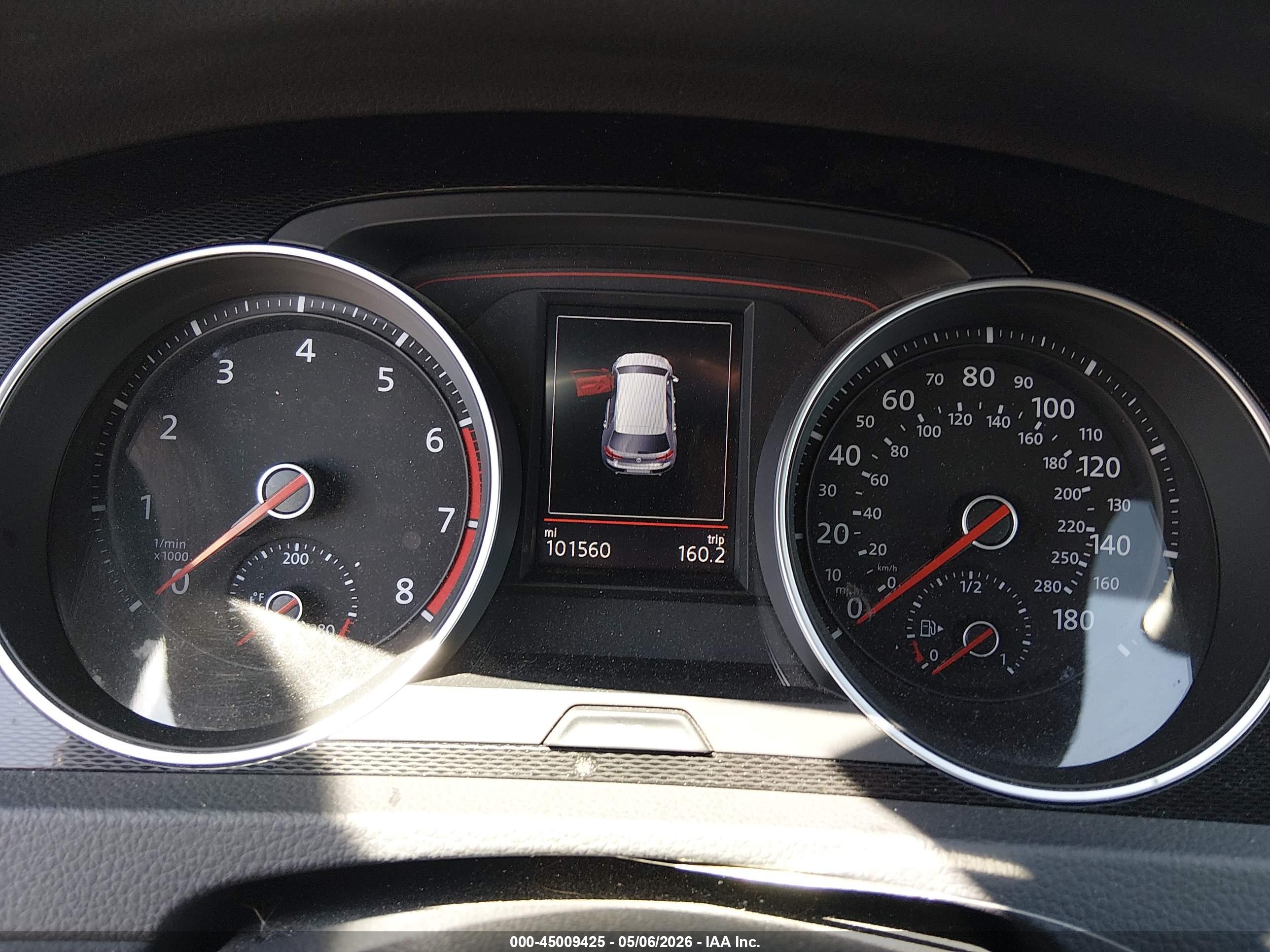 VOLKSWAGEN GOLF image 7